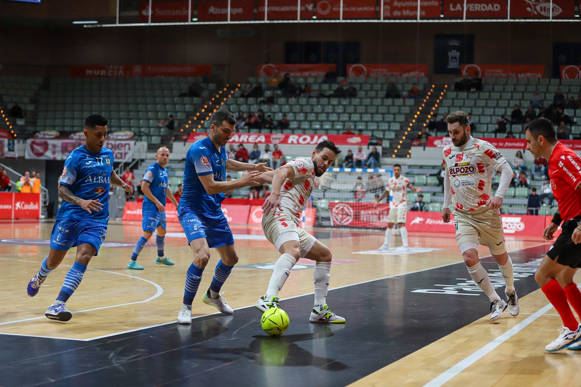 El partido entre ElPozo y Valdepeñas, en imágenes