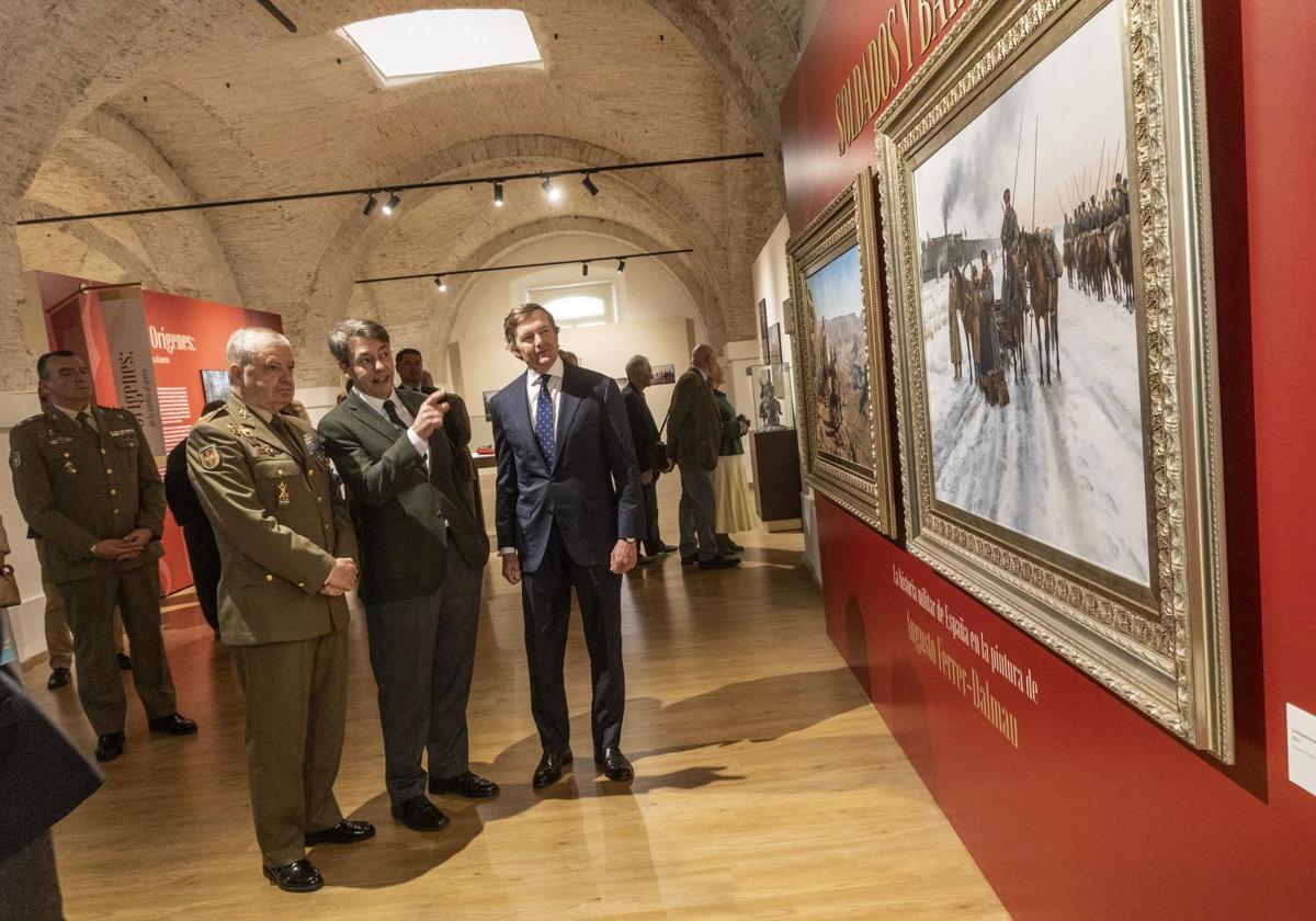 Las imágenes de la exposición de Augusto Ferrer-Dalmau en el Museo Militar de Cartagena