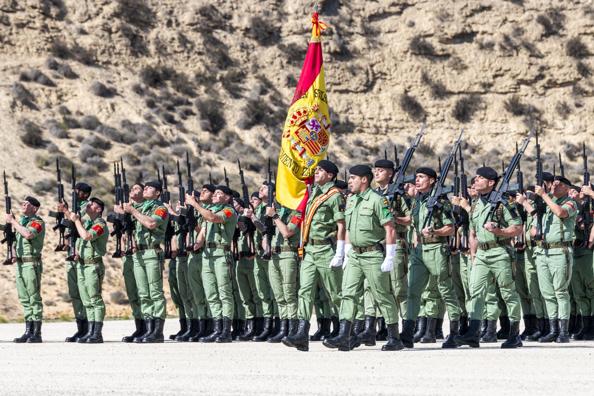 El aniversario de las Fuerzas Paracaidistas del Ejército de Tierra, en imágenes