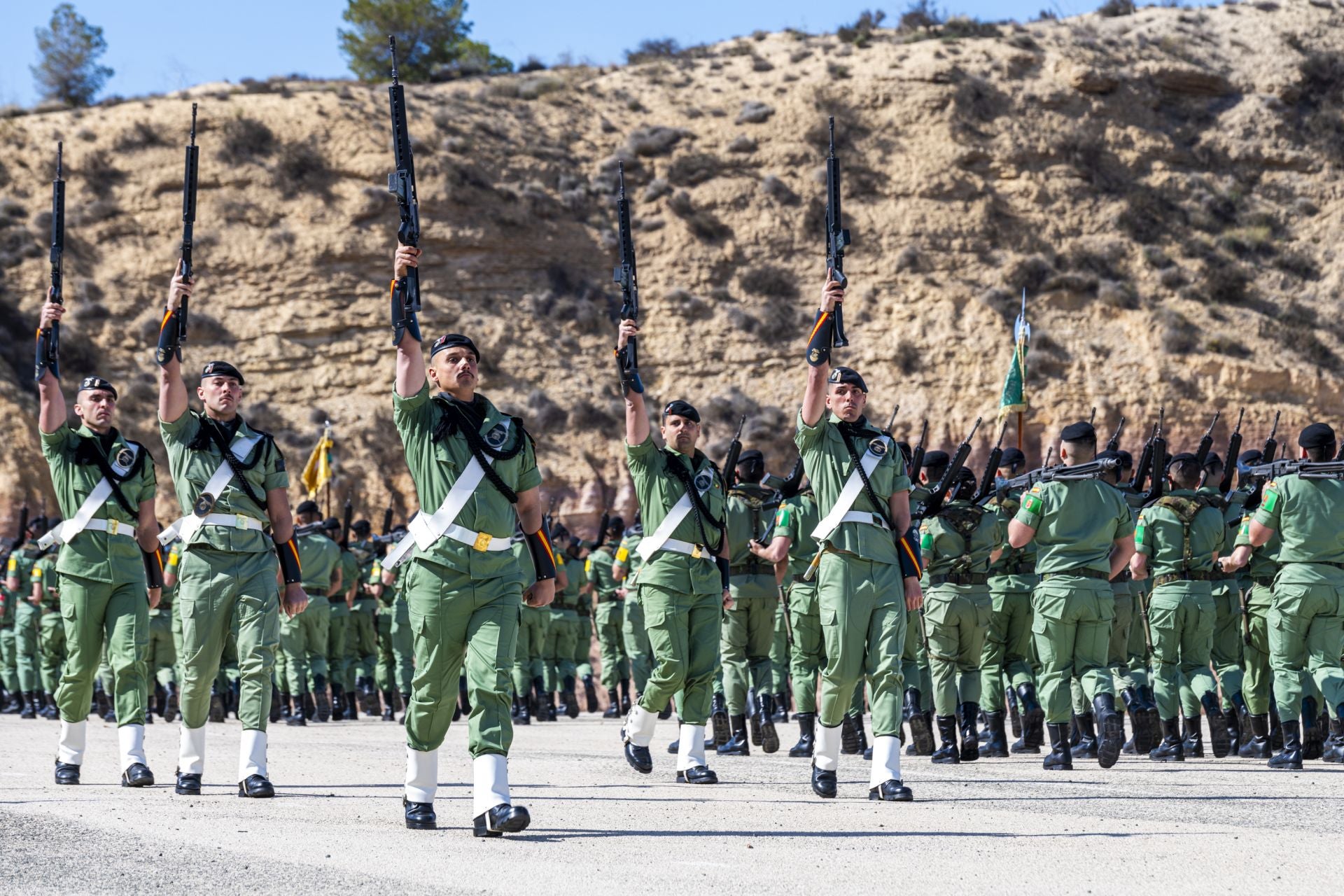 El aniversario de las Fuerzas Paracaidistas del Ejército de Tierra, en imágenes