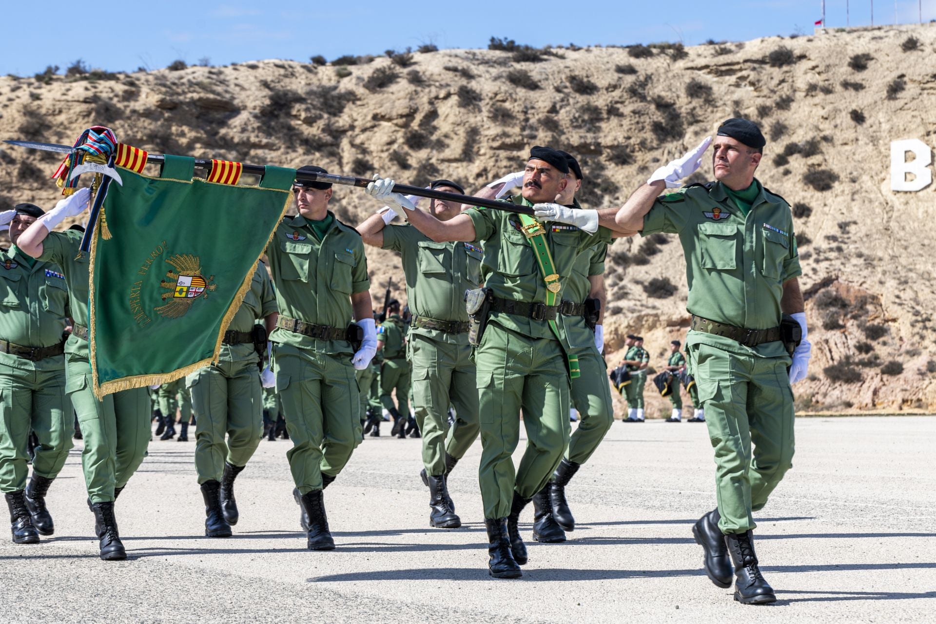 El aniversario de las Fuerzas Paracaidistas del Ejército de Tierra, en imágenes