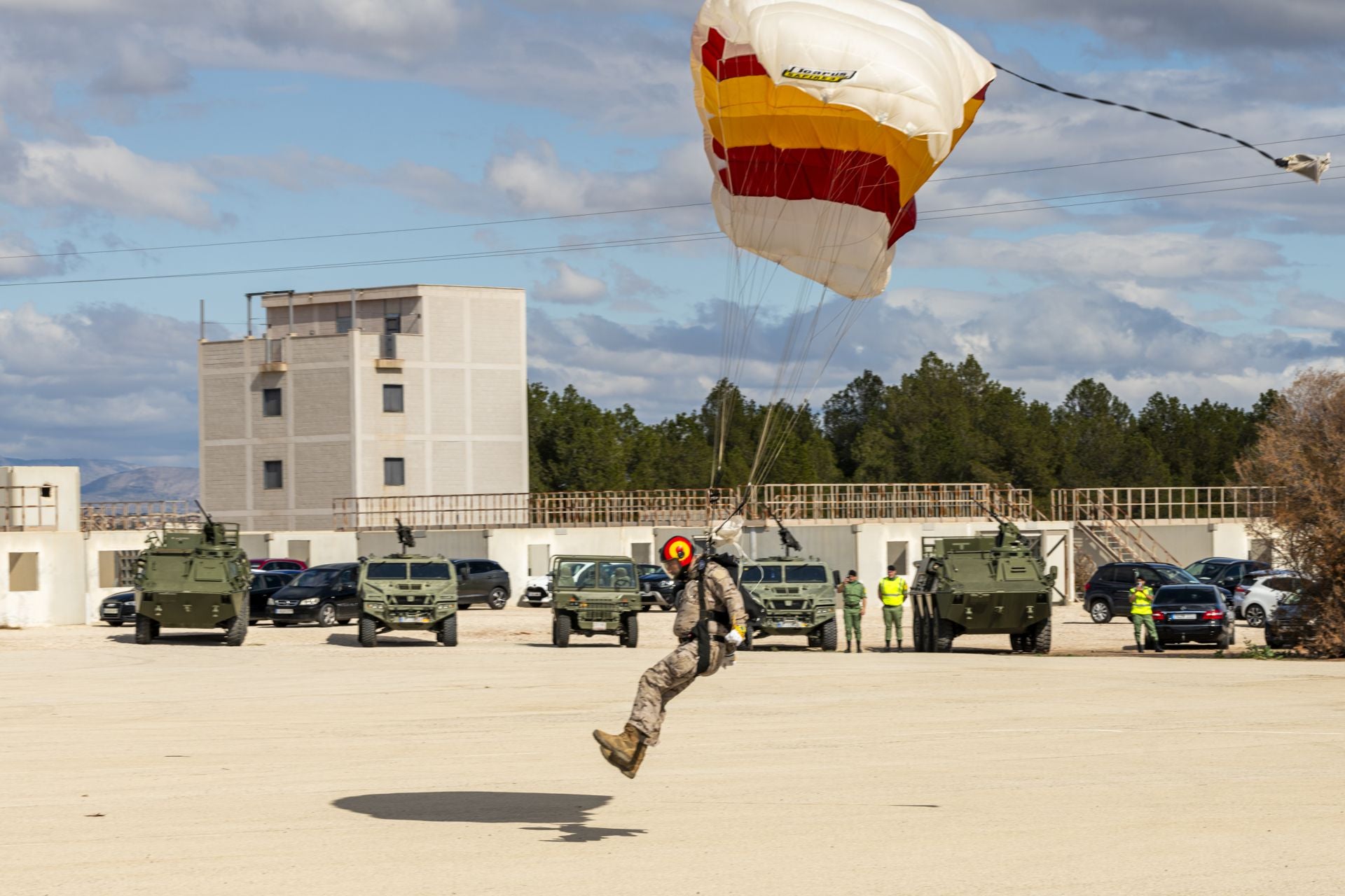 El aniversario de las Fuerzas Paracaidistas del Ejército de Tierra, en imágenes