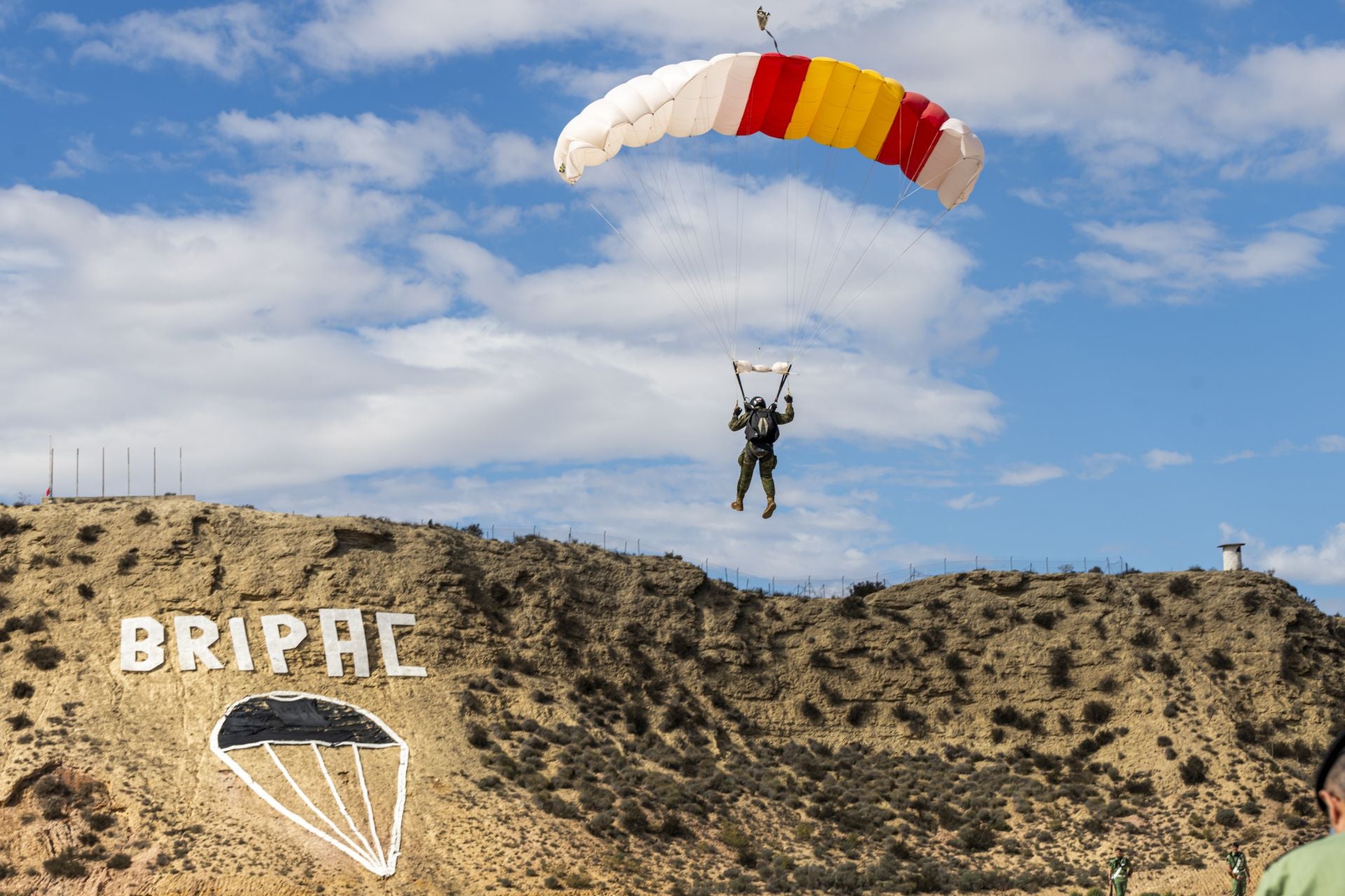 El aniversario de las Fuerzas Paracaidistas del Ejército de Tierra, en imágenes