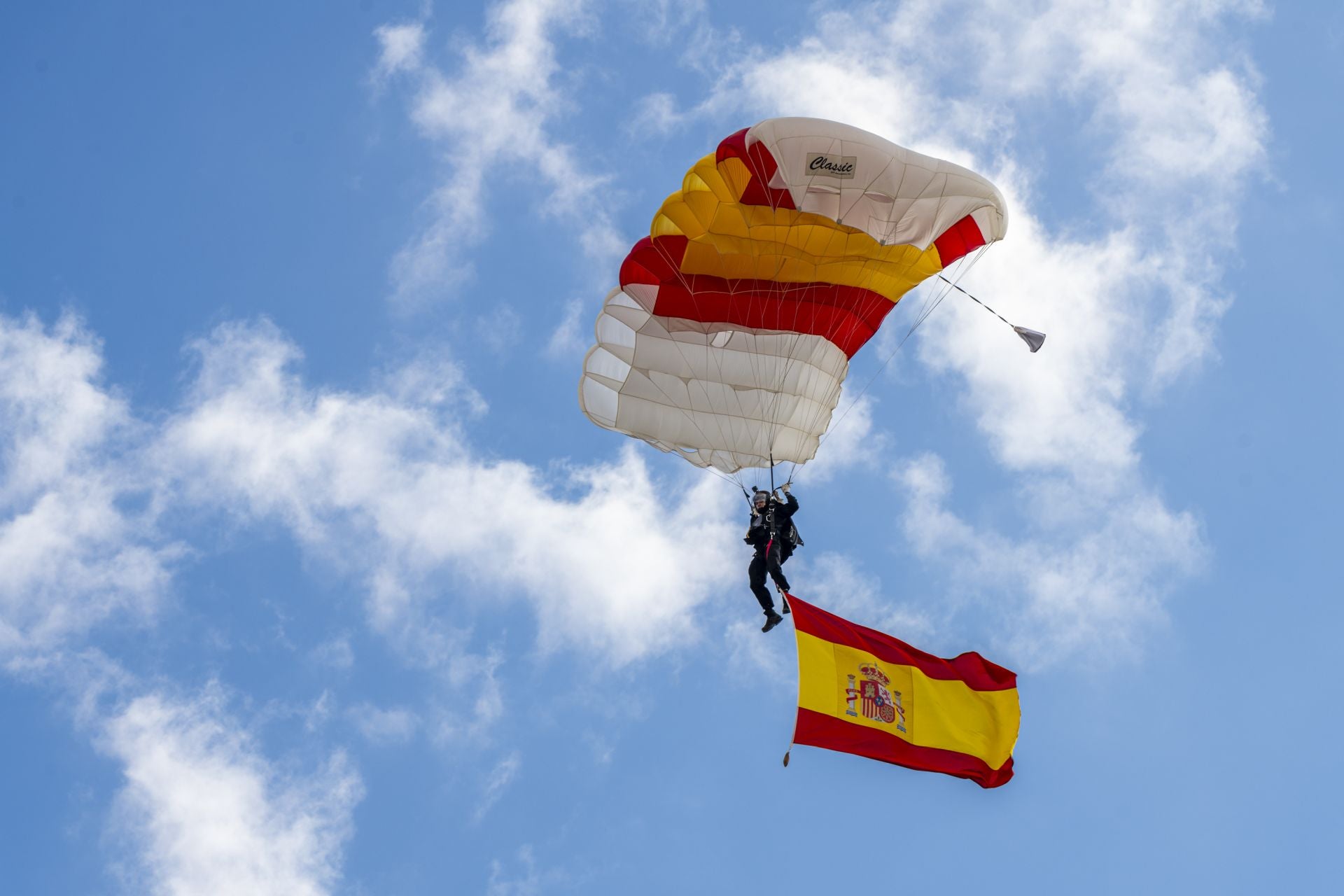 El aniversario de las Fuerzas Paracaidistas del Ejército de Tierra, en imágenes