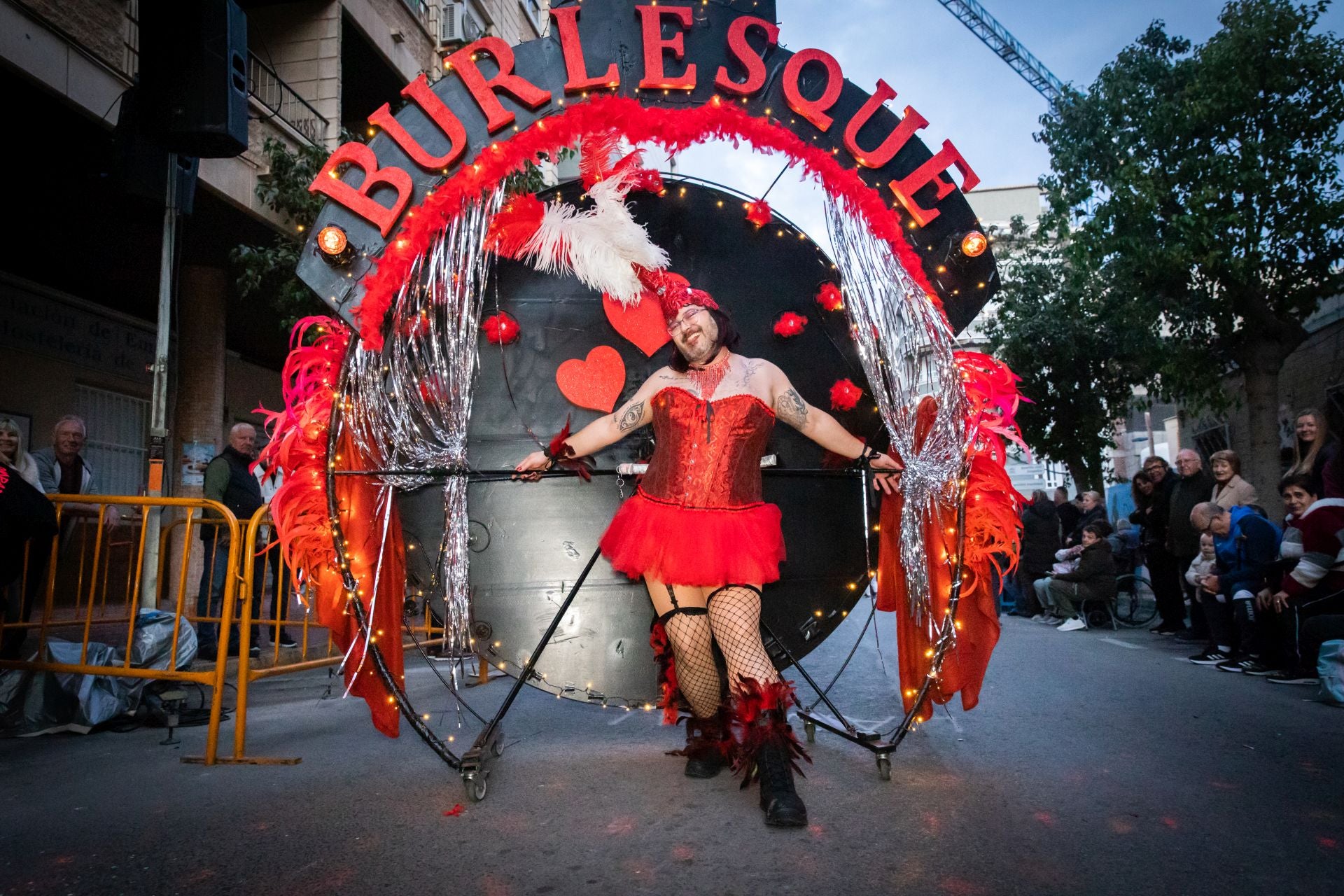 El desfile concurso del Carnaval de Torrevieja, en imágenes