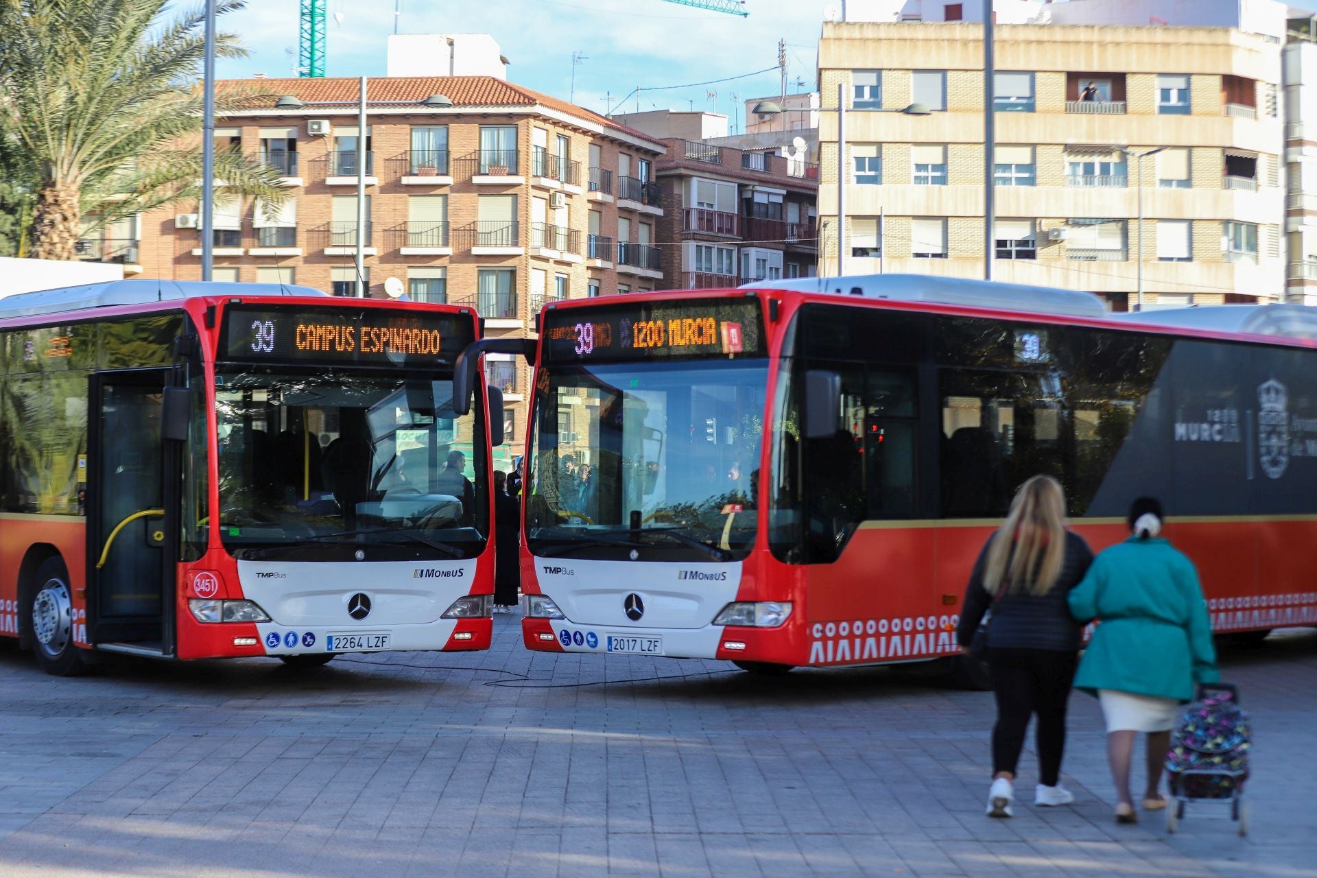 Imagen de archivo de la presentación de la nueva flota de autobuses en enero.