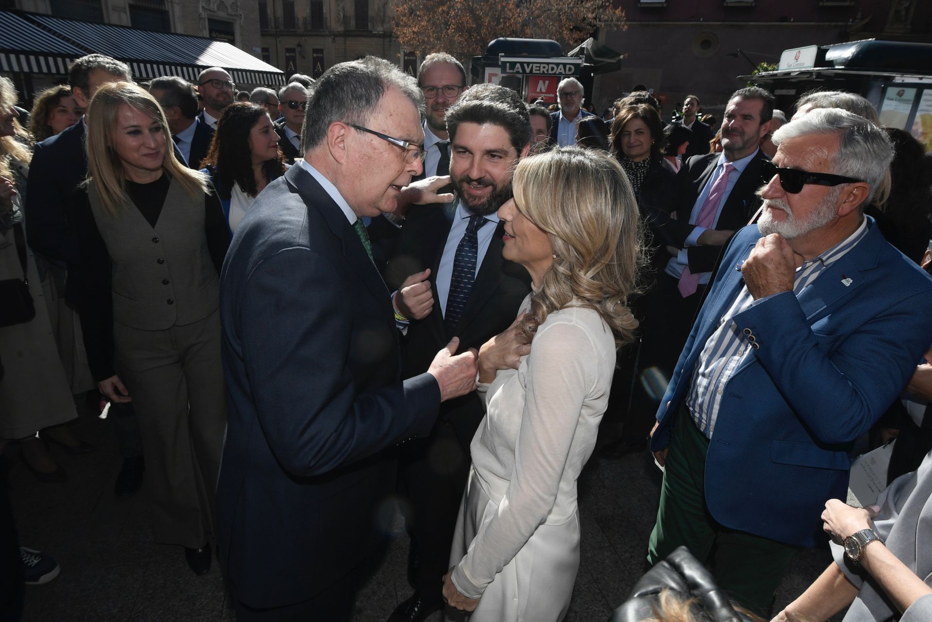 Inauguración de la obra de Cristóbal Gabarrón en la plaza de Santo Domingo de Murcia, en imágenes