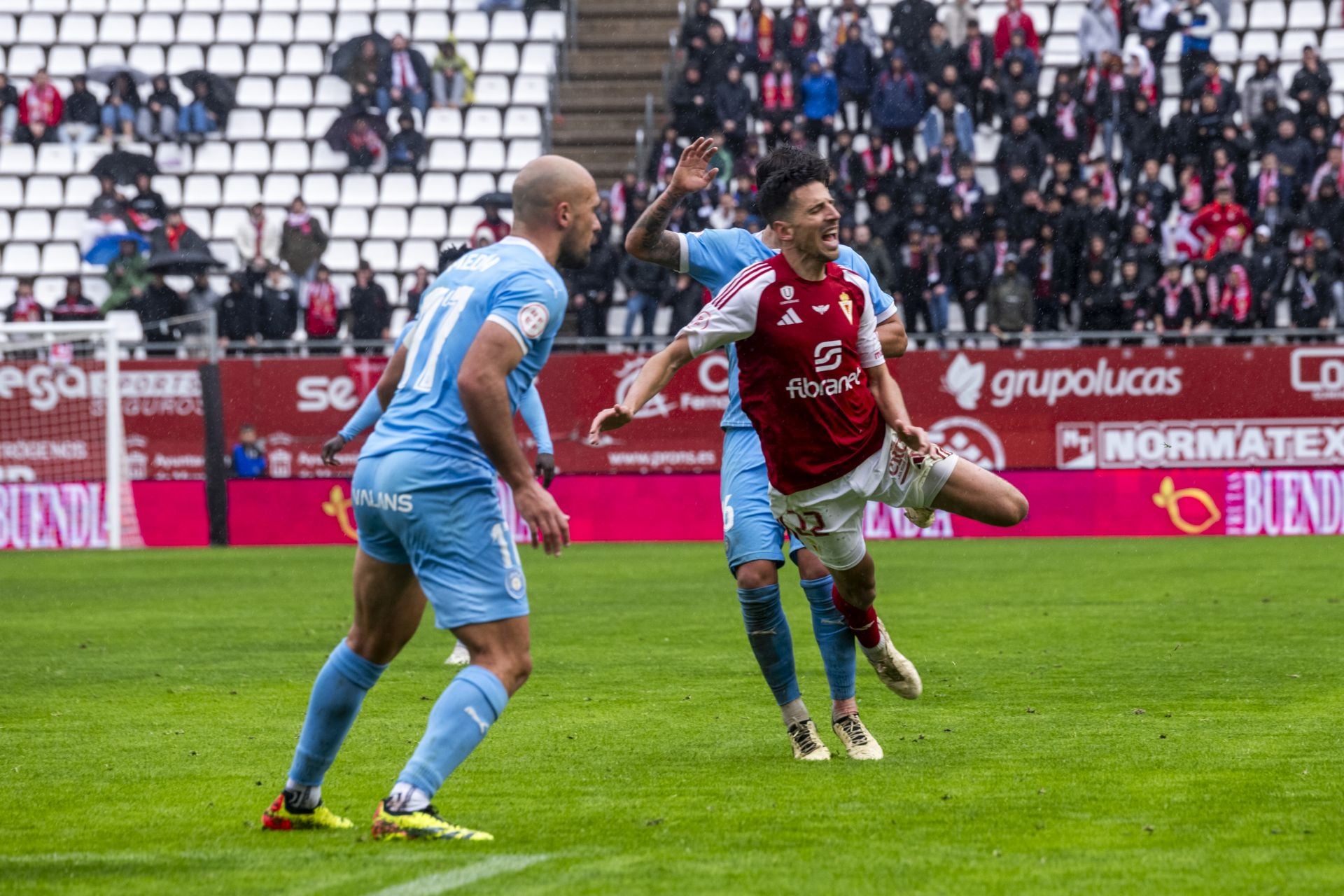 La derrota del Real Murcia frente al Ibiza, en imágenes