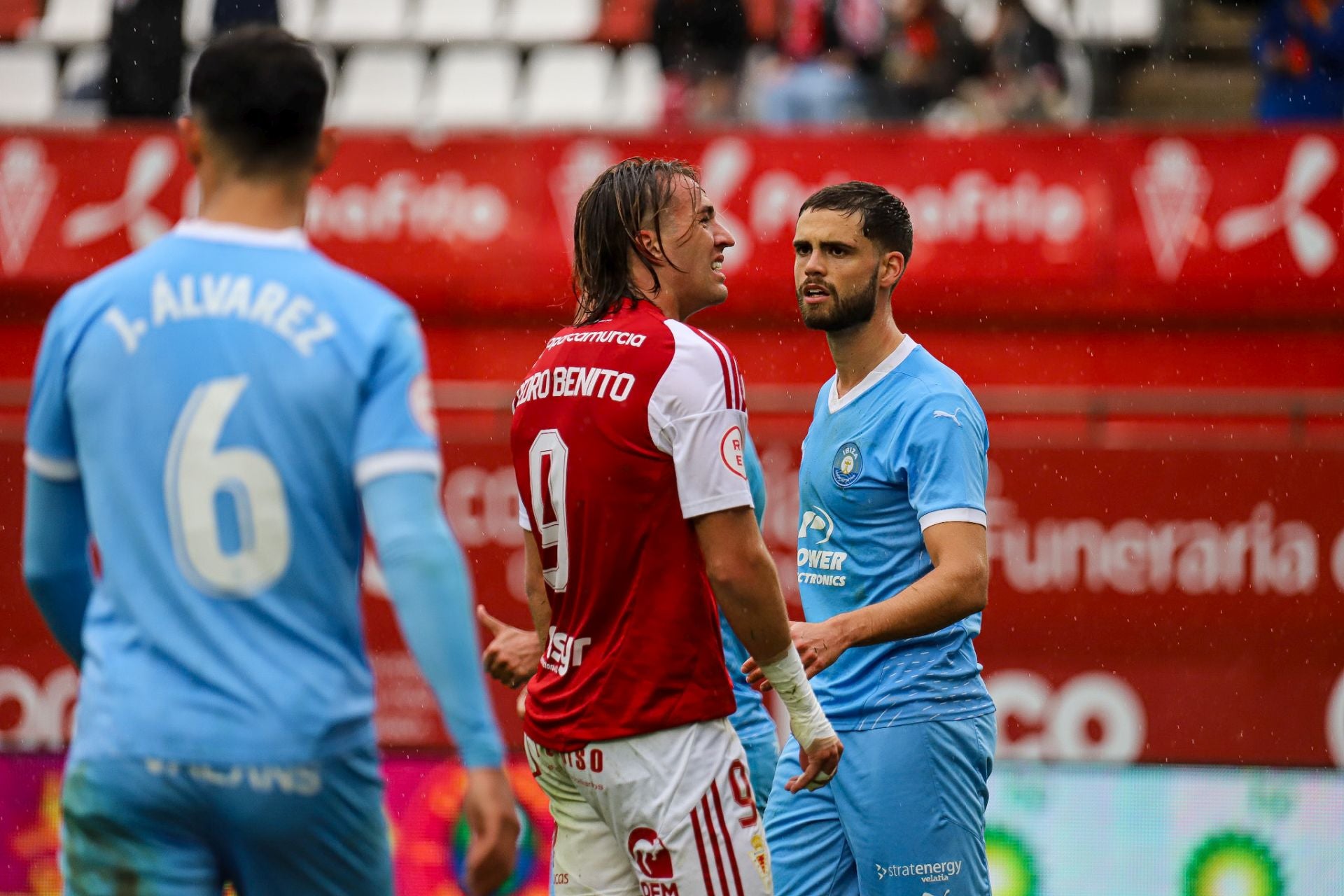 La derrota del Real Murcia frente al Ibiza, en imágenes