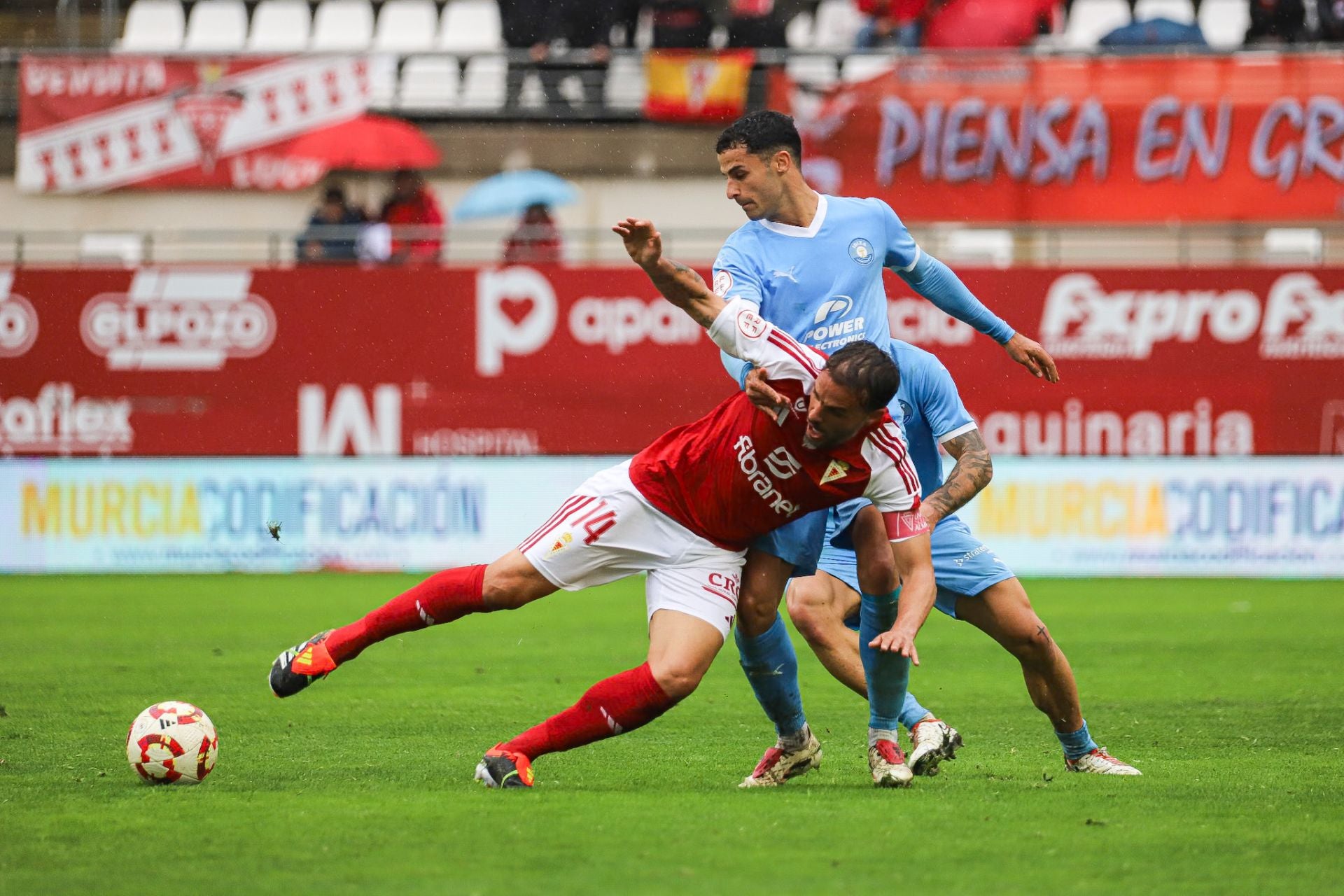 La derrota del Real Murcia frente al Ibiza, en imágenes