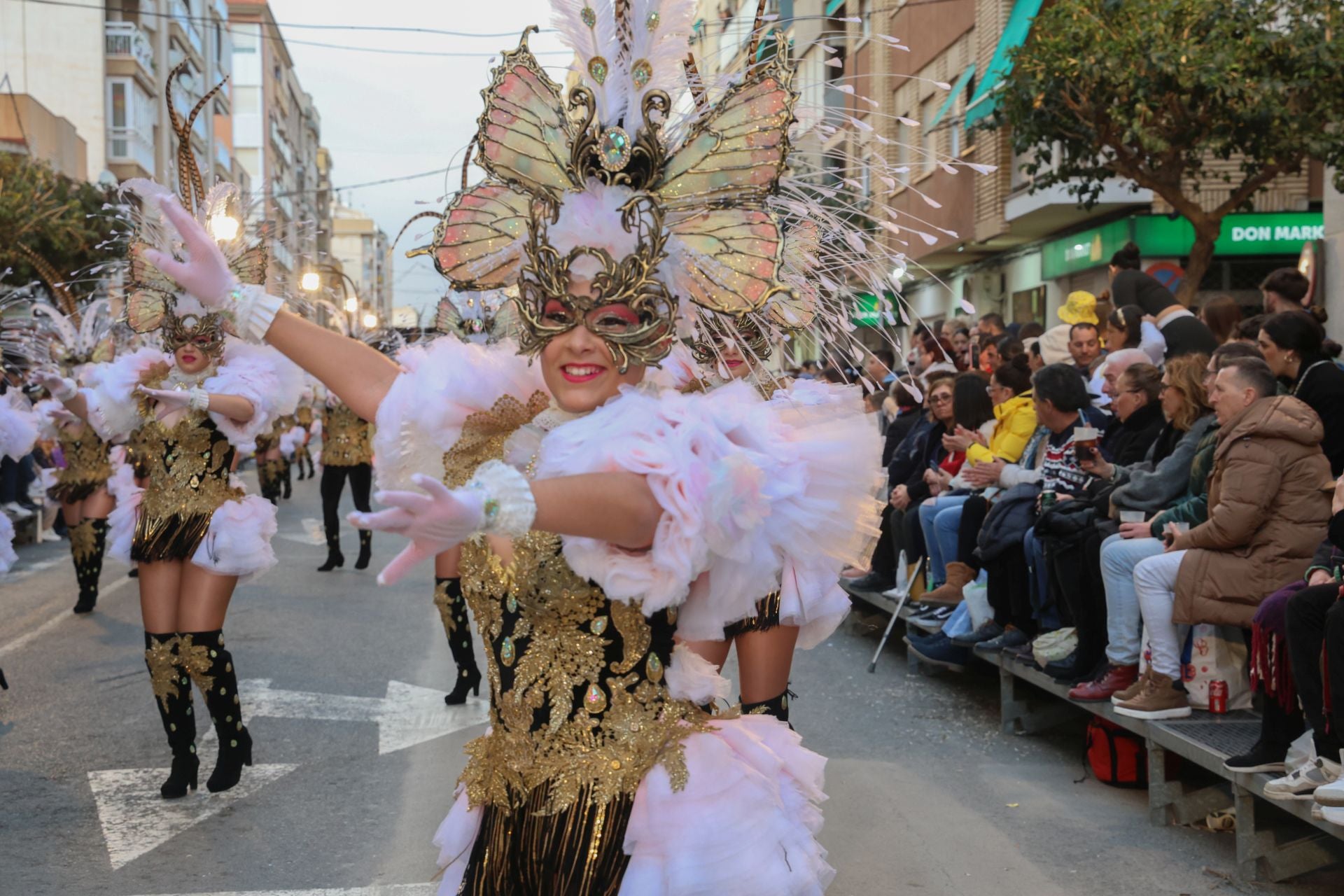 El desfile del Martes de Carnaval de Águilas, en imágenes