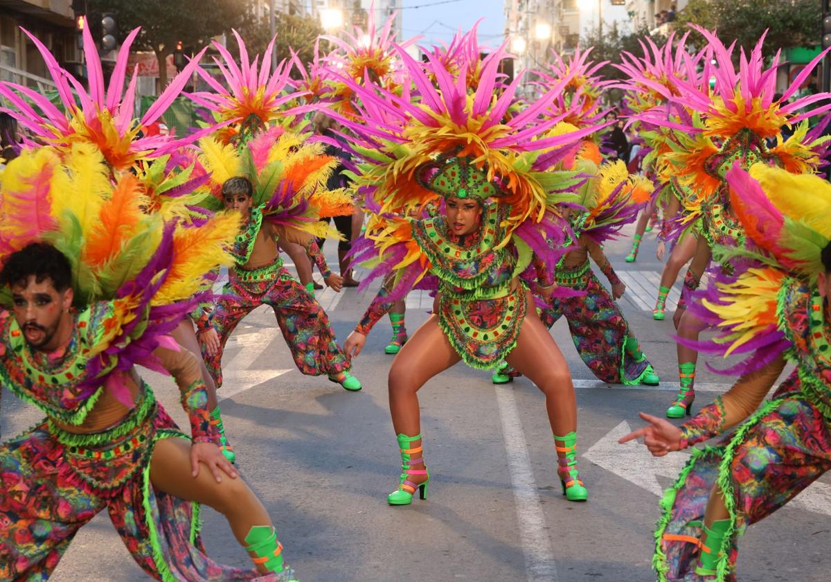 El desfile del Martes de Carnaval de Águilas, en imágenes