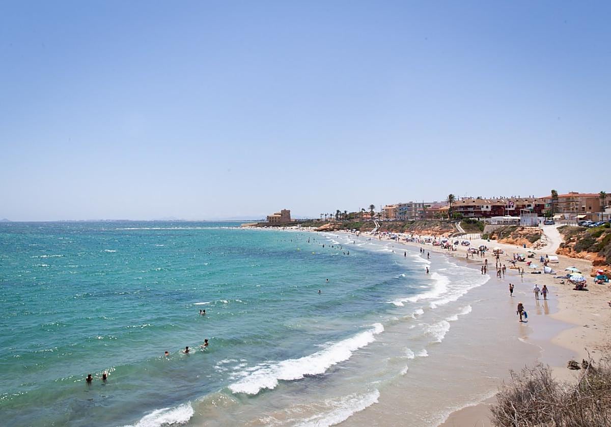 La playa de los Jesuitas en un foto de archivo.