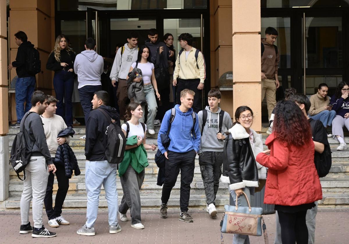 Estudiantes de la UMU en una imagen de archivo.