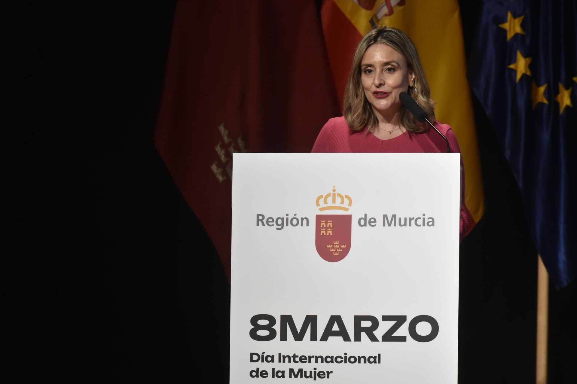 En imágenes, la entrega de los Premios 8 de Marzo de la Comunidad