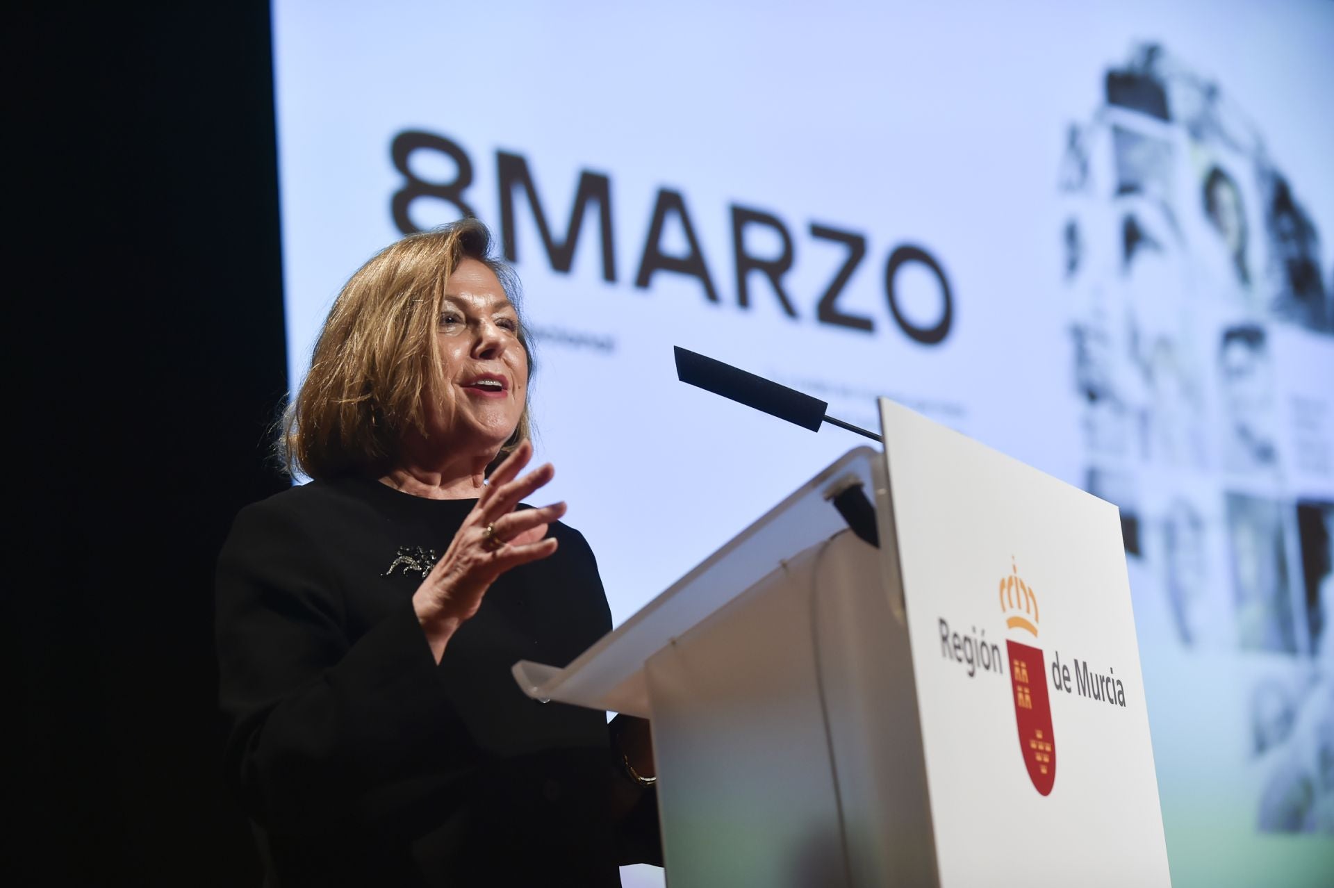 En imágenes, la entrega de los Premios 8 de Marzo de la Comunidad