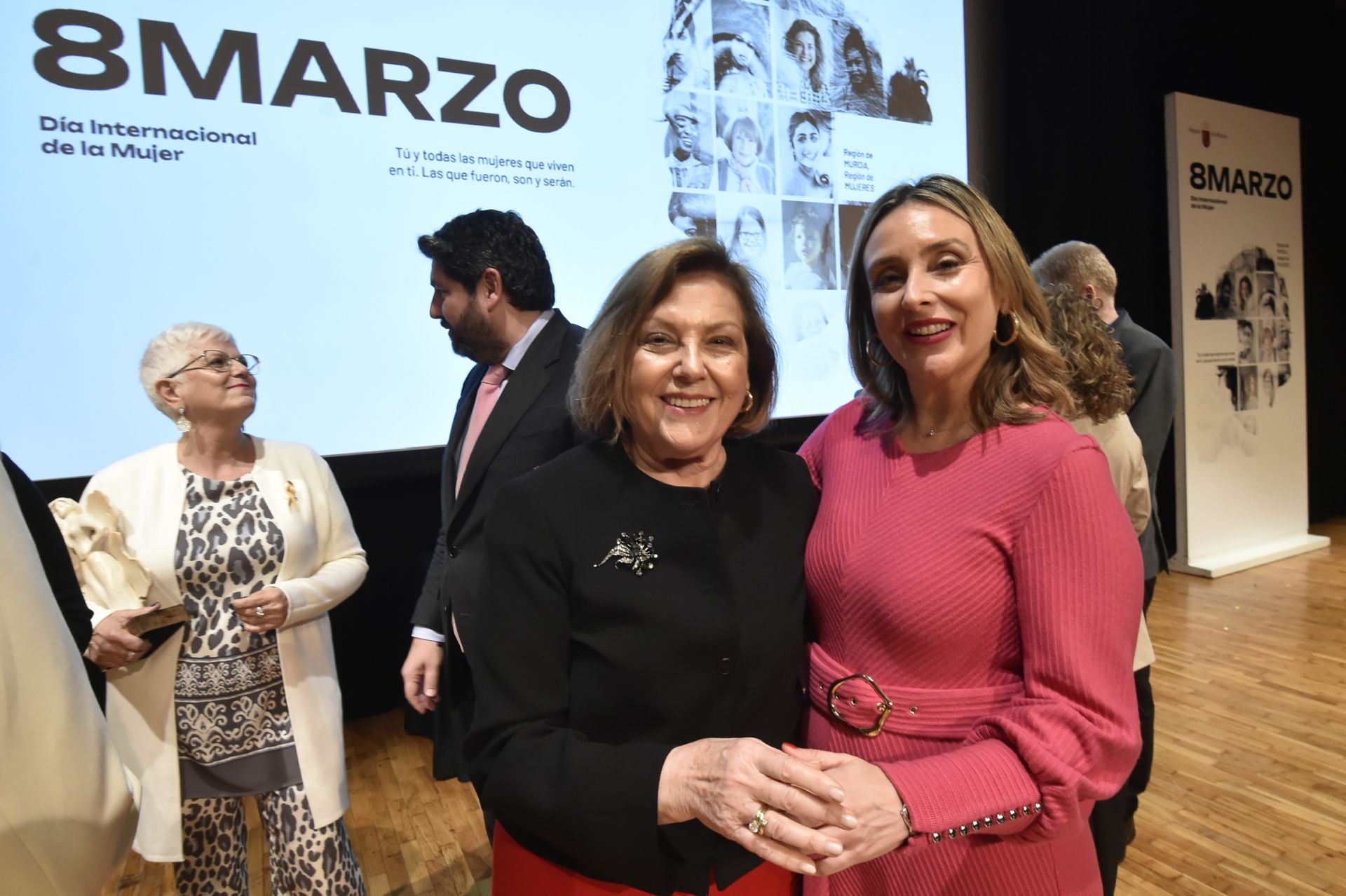 En imágenes, la entrega de los Premios 8 de Marzo de la Comunidad