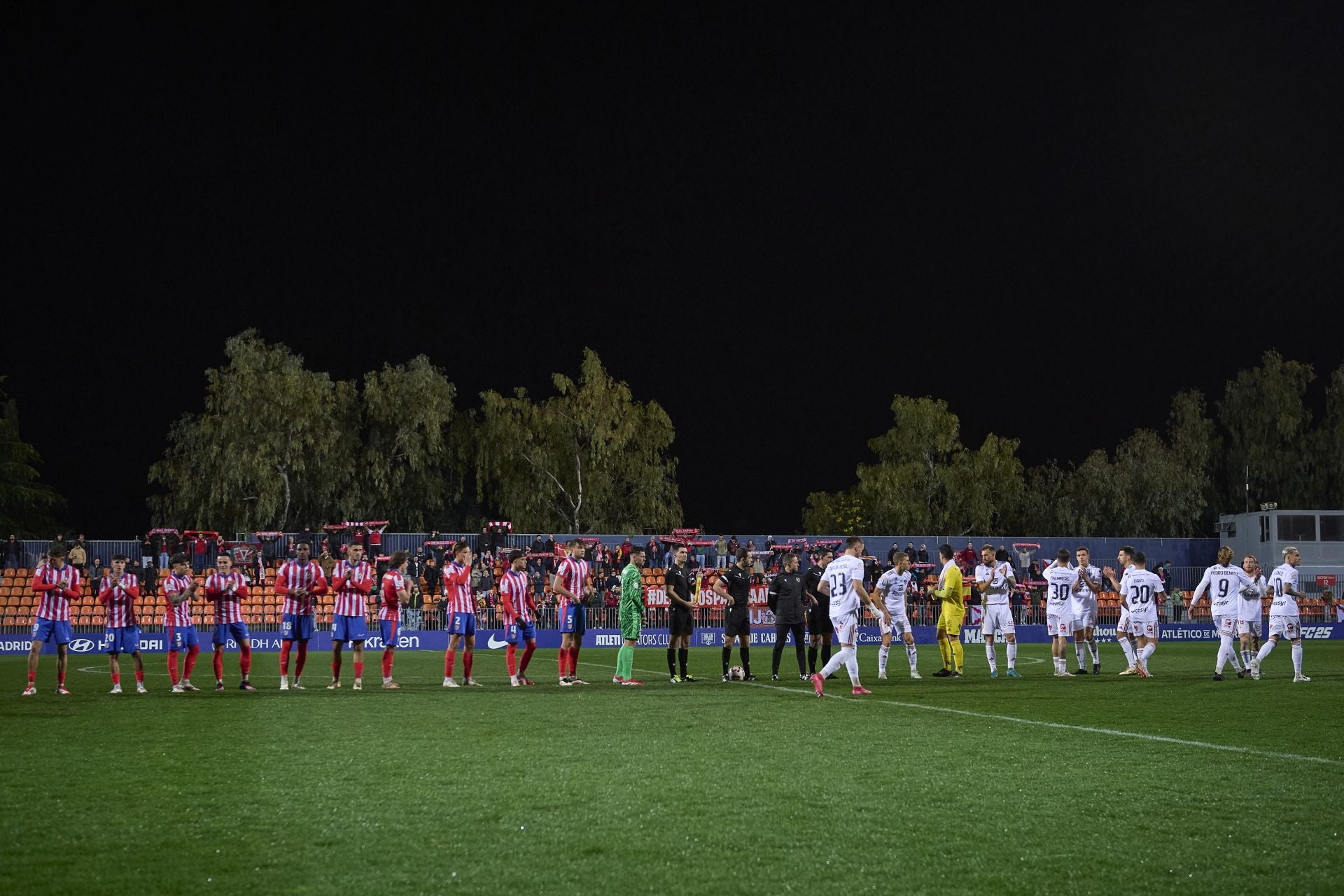 La derrota del Real Murcia frente al Atleti B, en imágenes