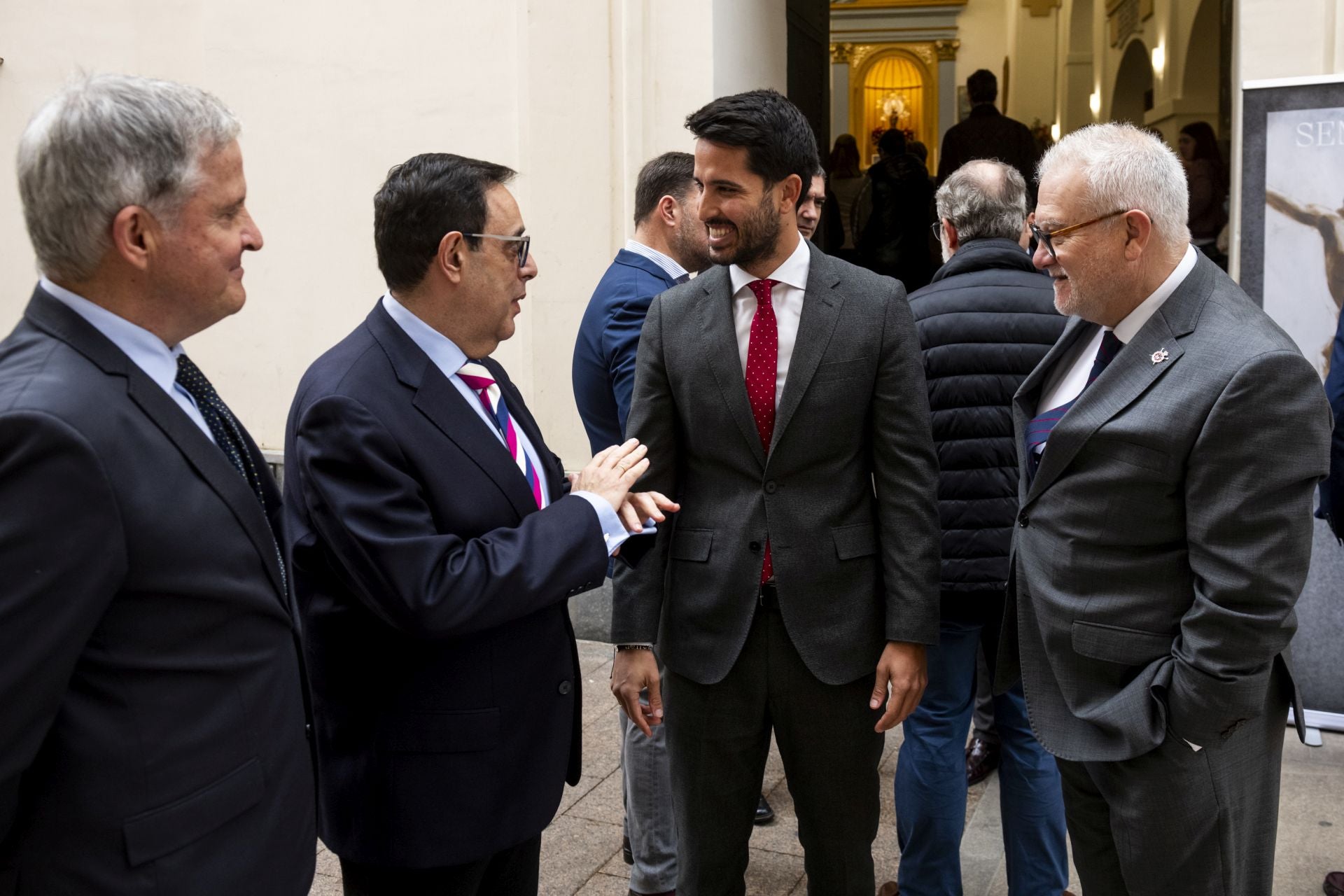 En imágenes, la presentación de la revista del Cabildo de Murcia
