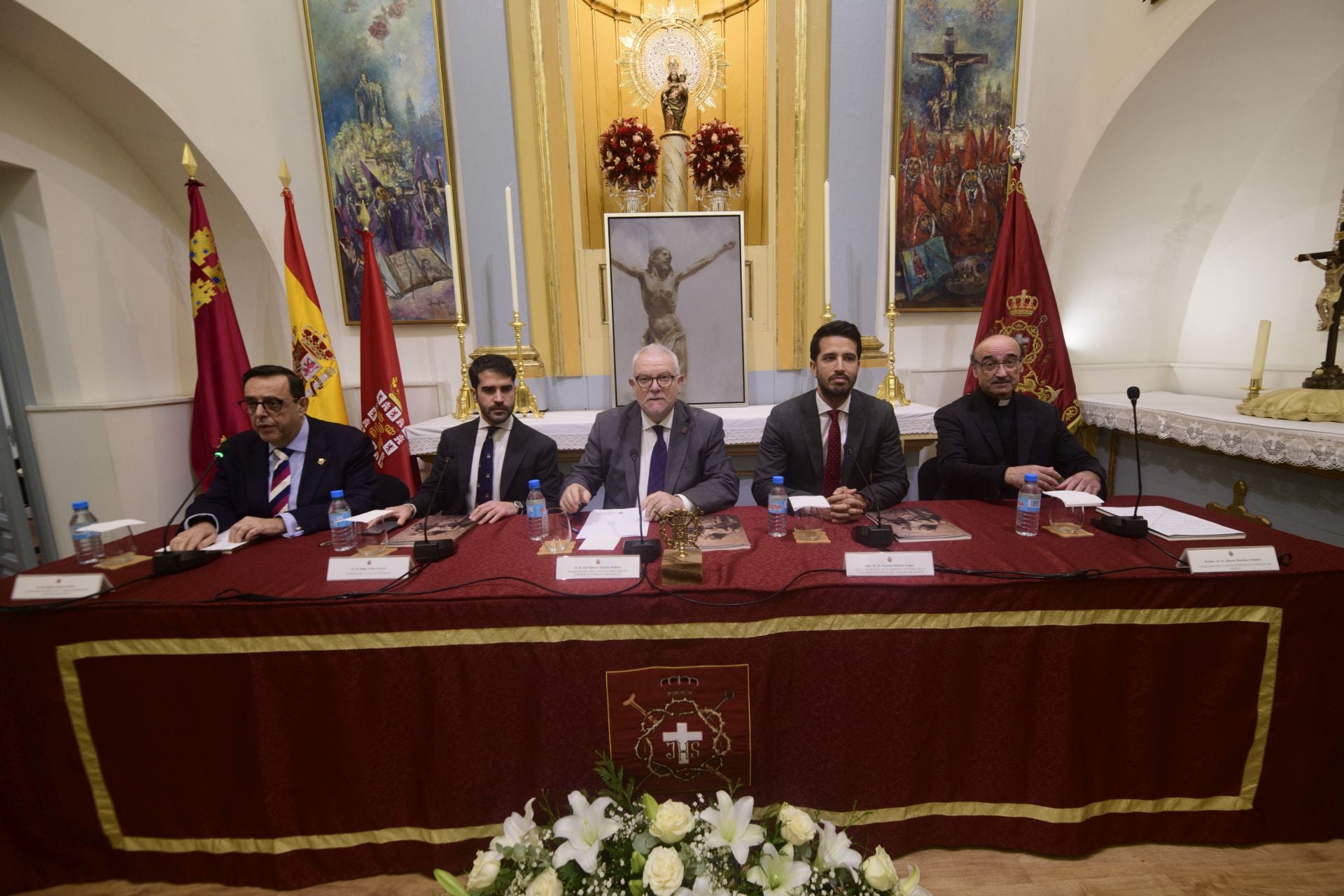 En imágenes, la presentación de la revista del Cabildo de Murcia