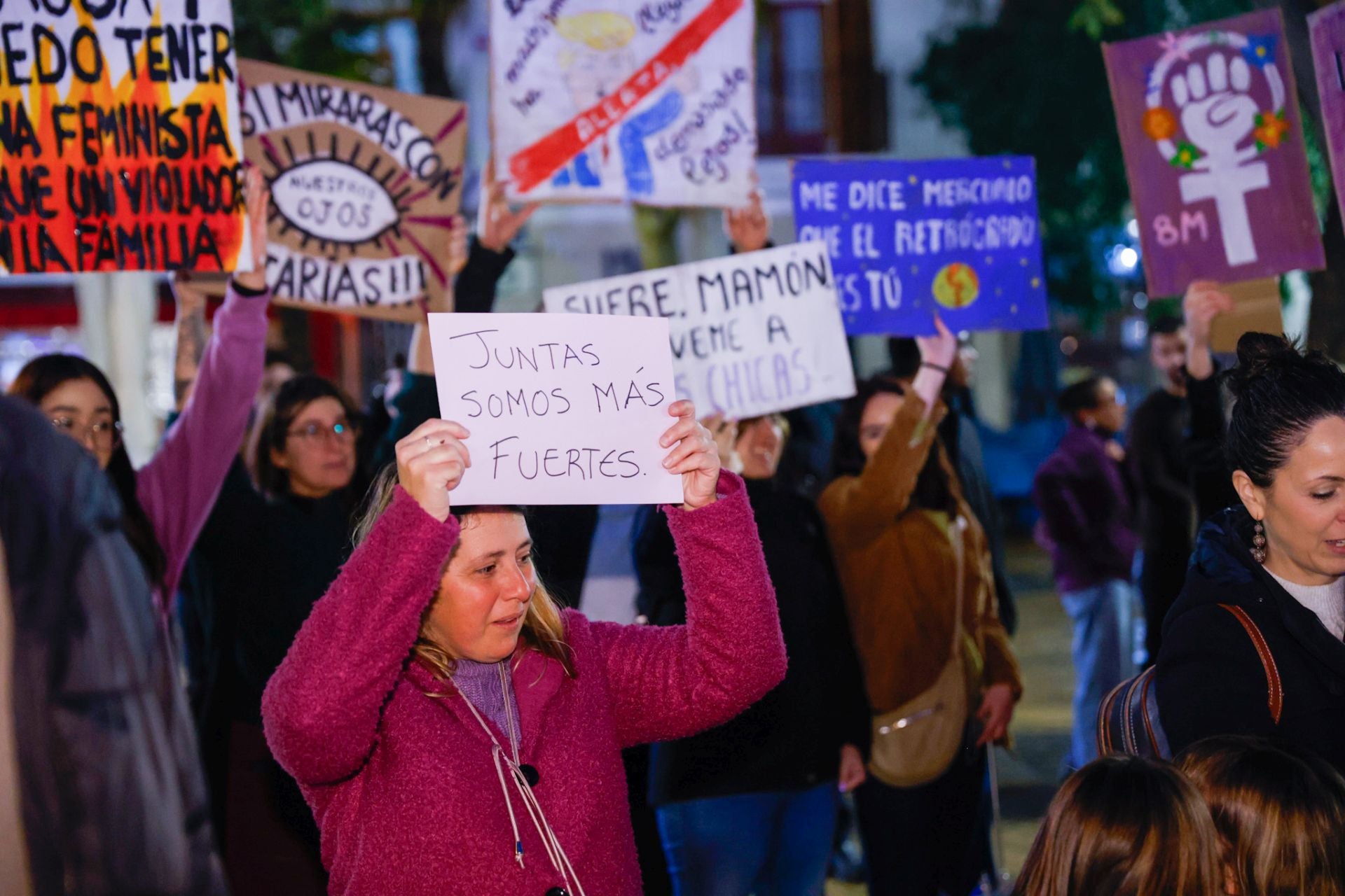 La manifestación por el 8M en Lorca, en imágenes