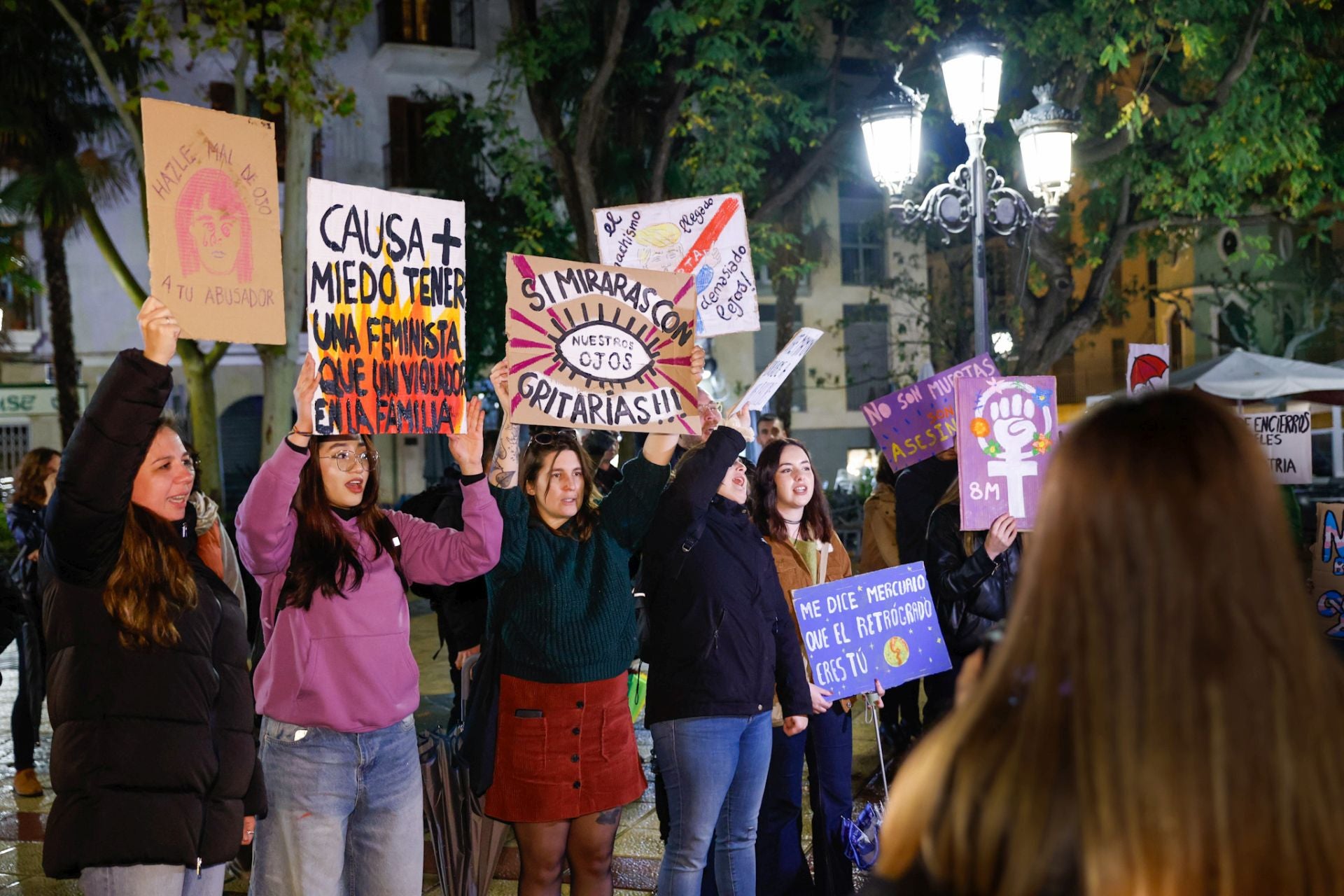 La manifestación por el 8M en Lorca, en imágenes