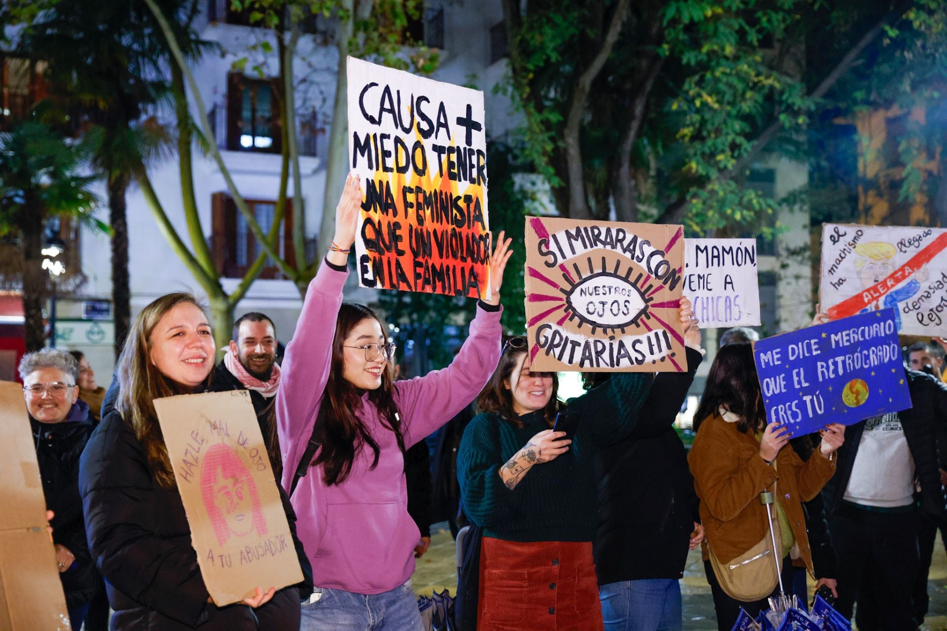 La manifestación por el 8M en Lorca, en imágenes