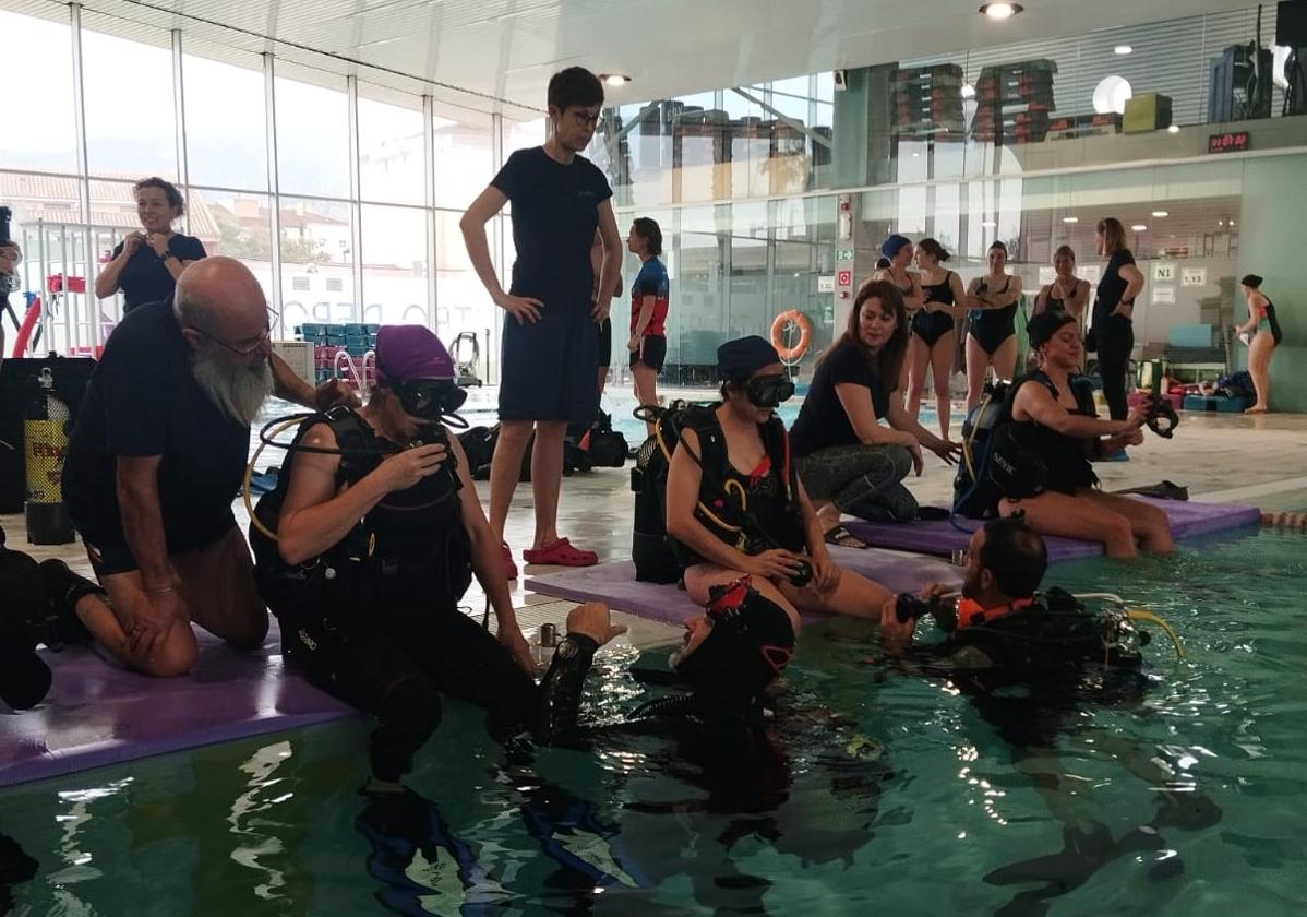 Bautismo de buceo en el Verdolay, este sábado.