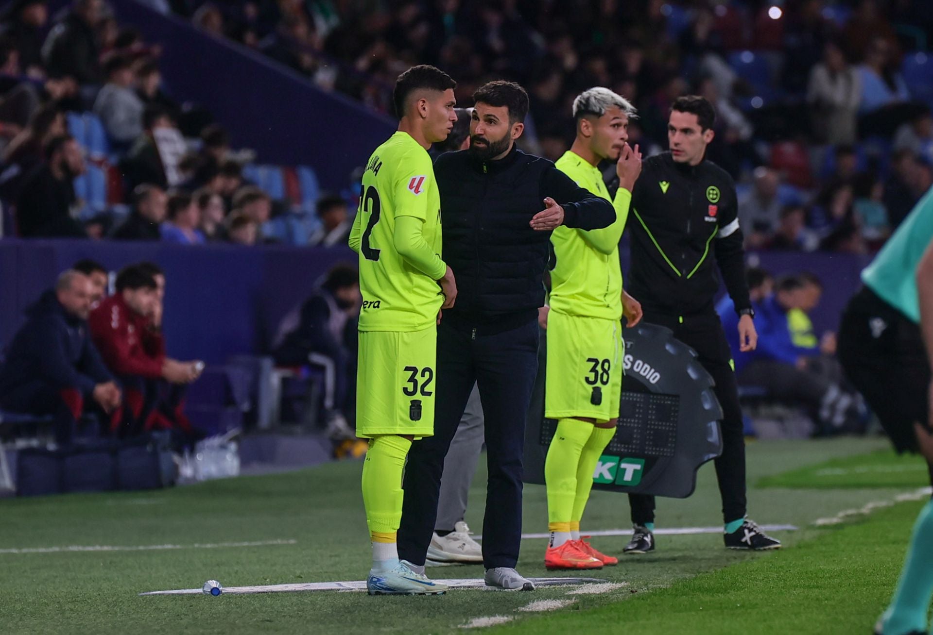 La derrota del Cartagena frente al Levante, en imágenes