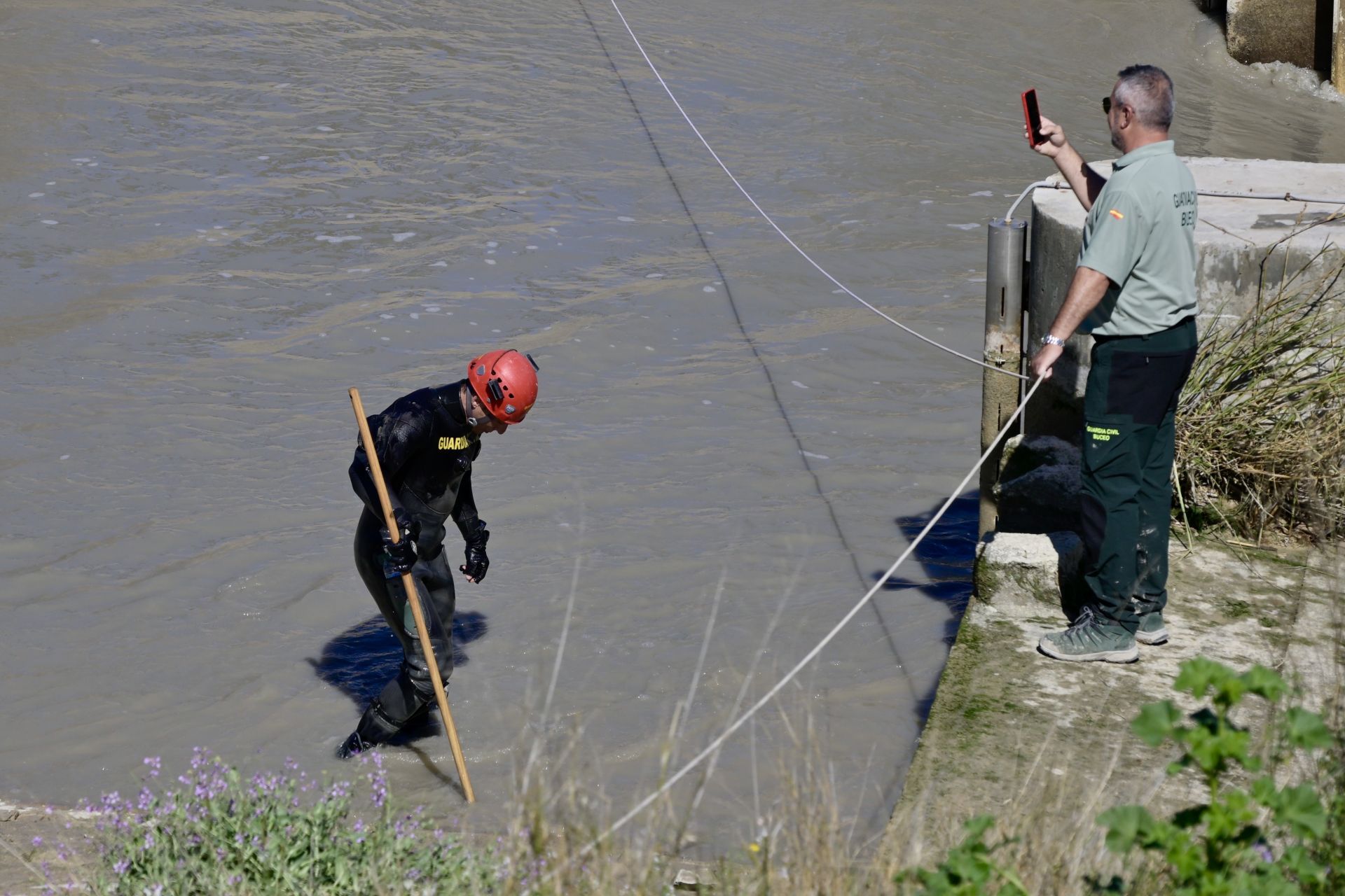 Imágenes del cuarto día de búsqueda de un hombre en el río Segura