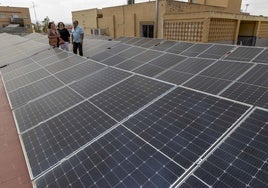 Placas solares instaladas por Iberdrola en Cartagena, en una imagen de archivo.