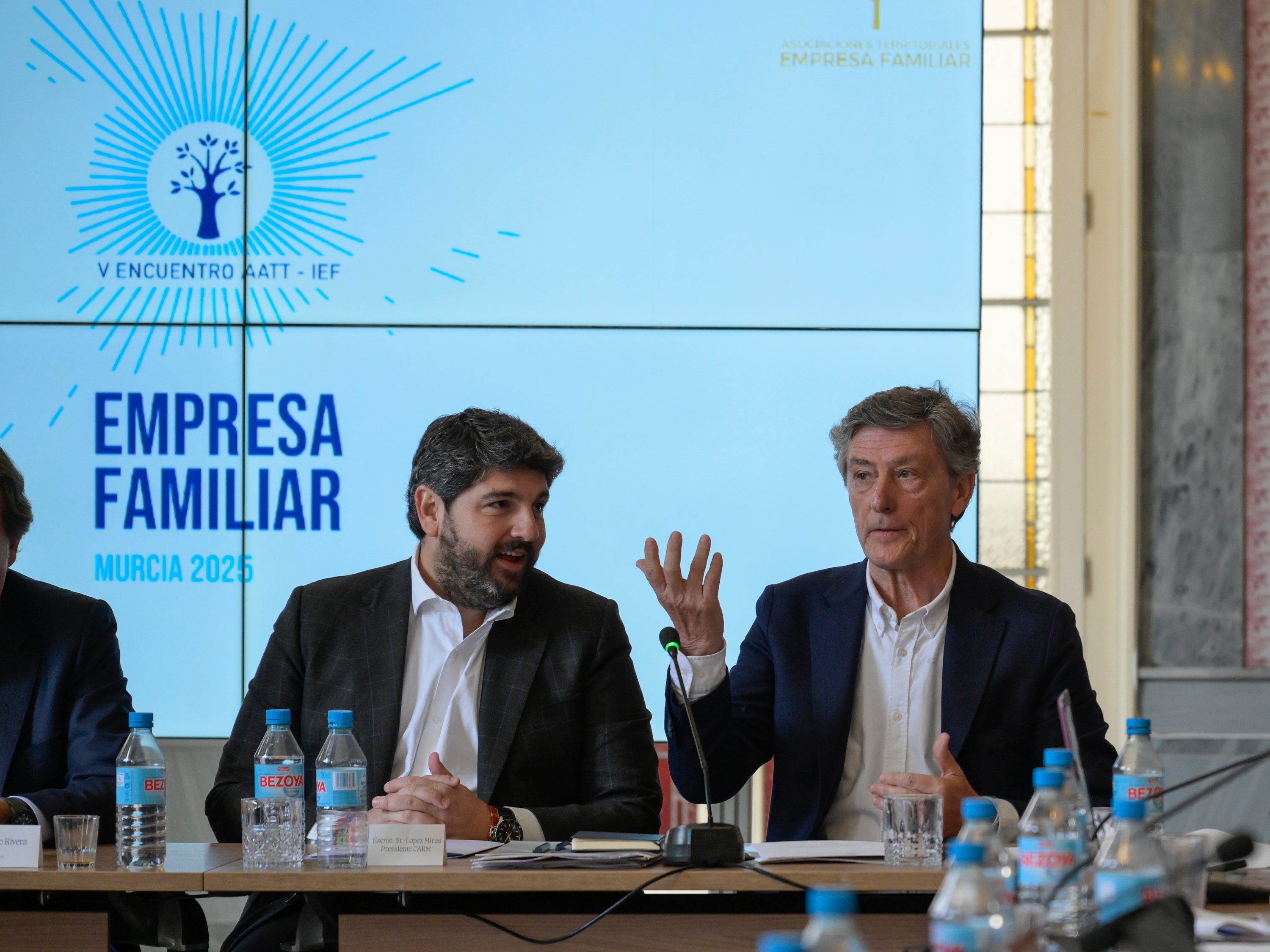 La reunión de las asociaciones de empresa familiar de España en Murcia, en imágenes