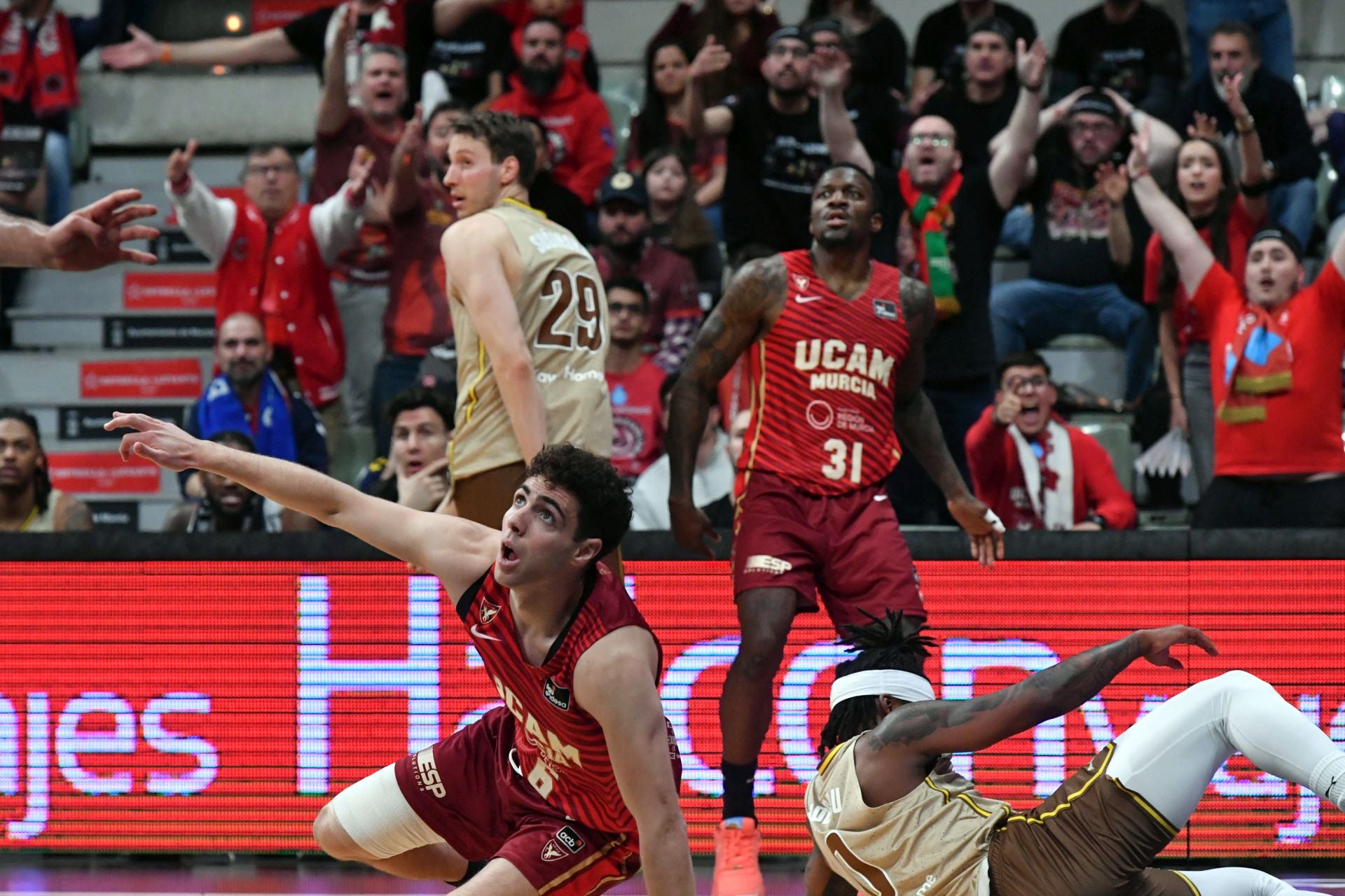 El UCAM-Girona, en imágenes