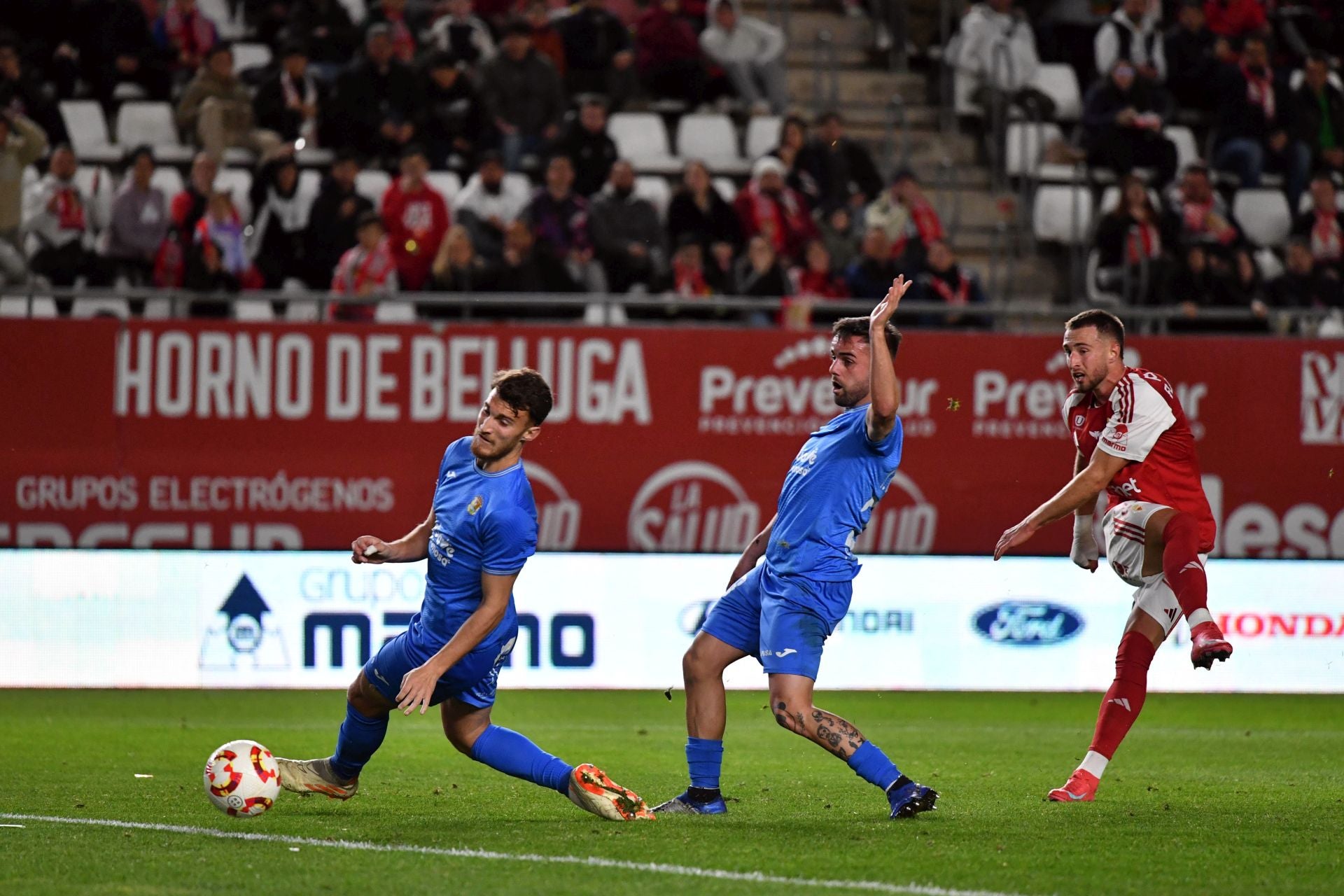 La victoria del Real Murcia frente al Fuenlabrada, en imágenes