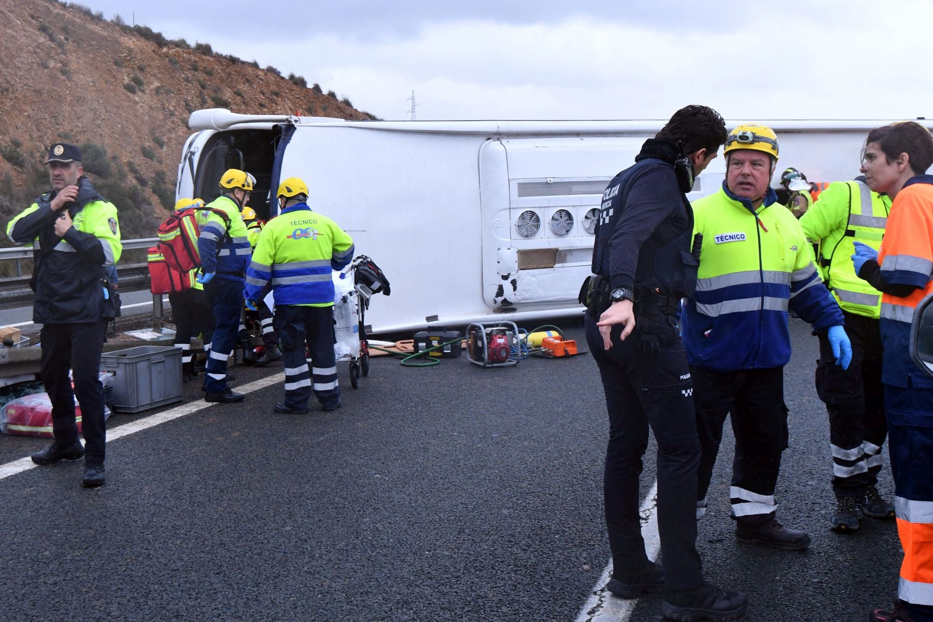 Las imágenes del accidente de autobús en la autovía A-7 en Murcia