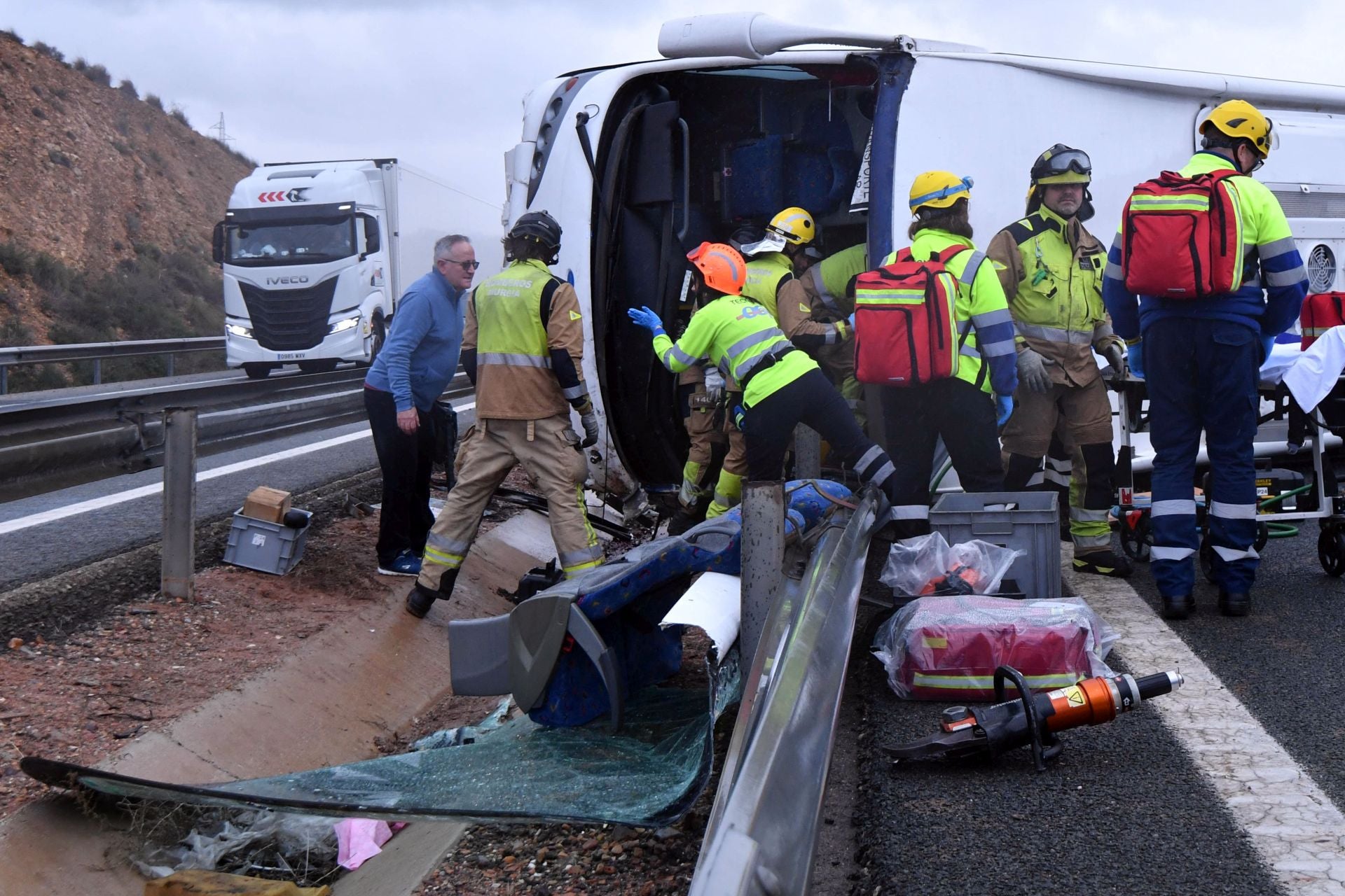 Las imágenes del accidente de autobús en la autovía A-7 en Murcia