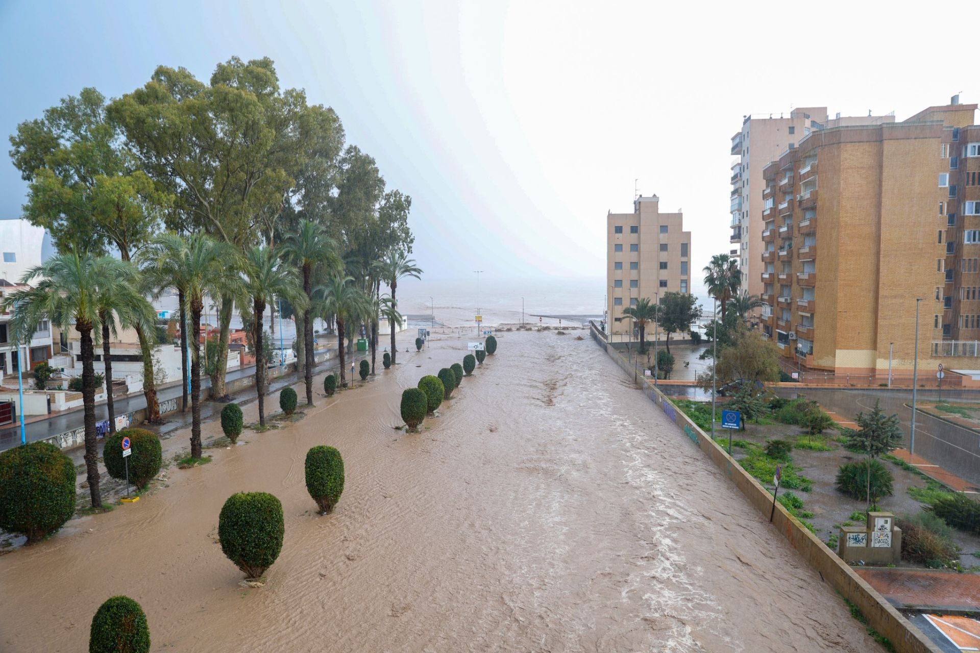 Las fuertes lluvias en Águilas, en imágenes