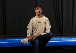 Javier Botet, sobre el escenario de la ESAD de Murcia.