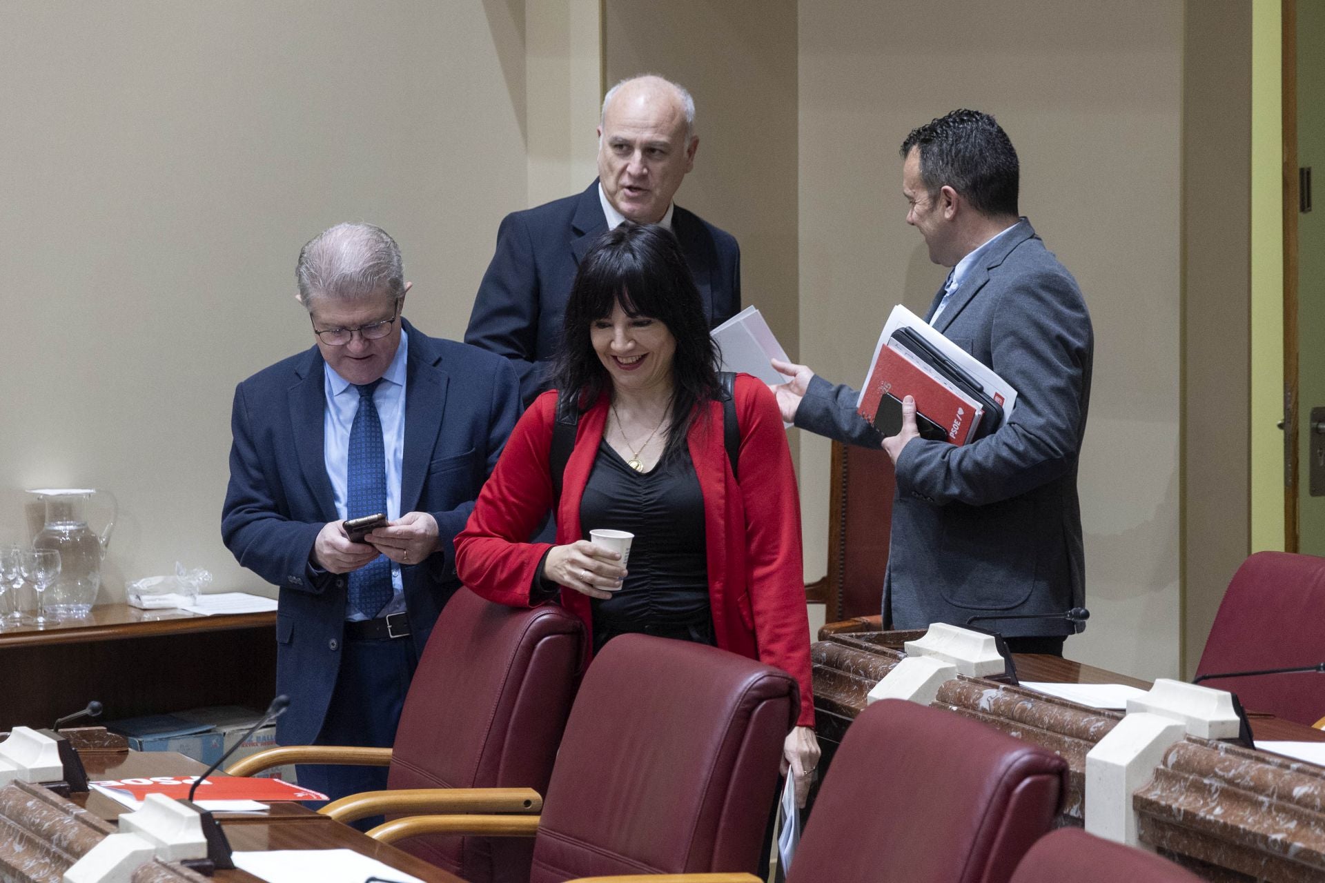 El Pleno de la Asamblea Regional de este viernes, en imágenes