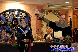 Un momenteo de la entrega de distinciones