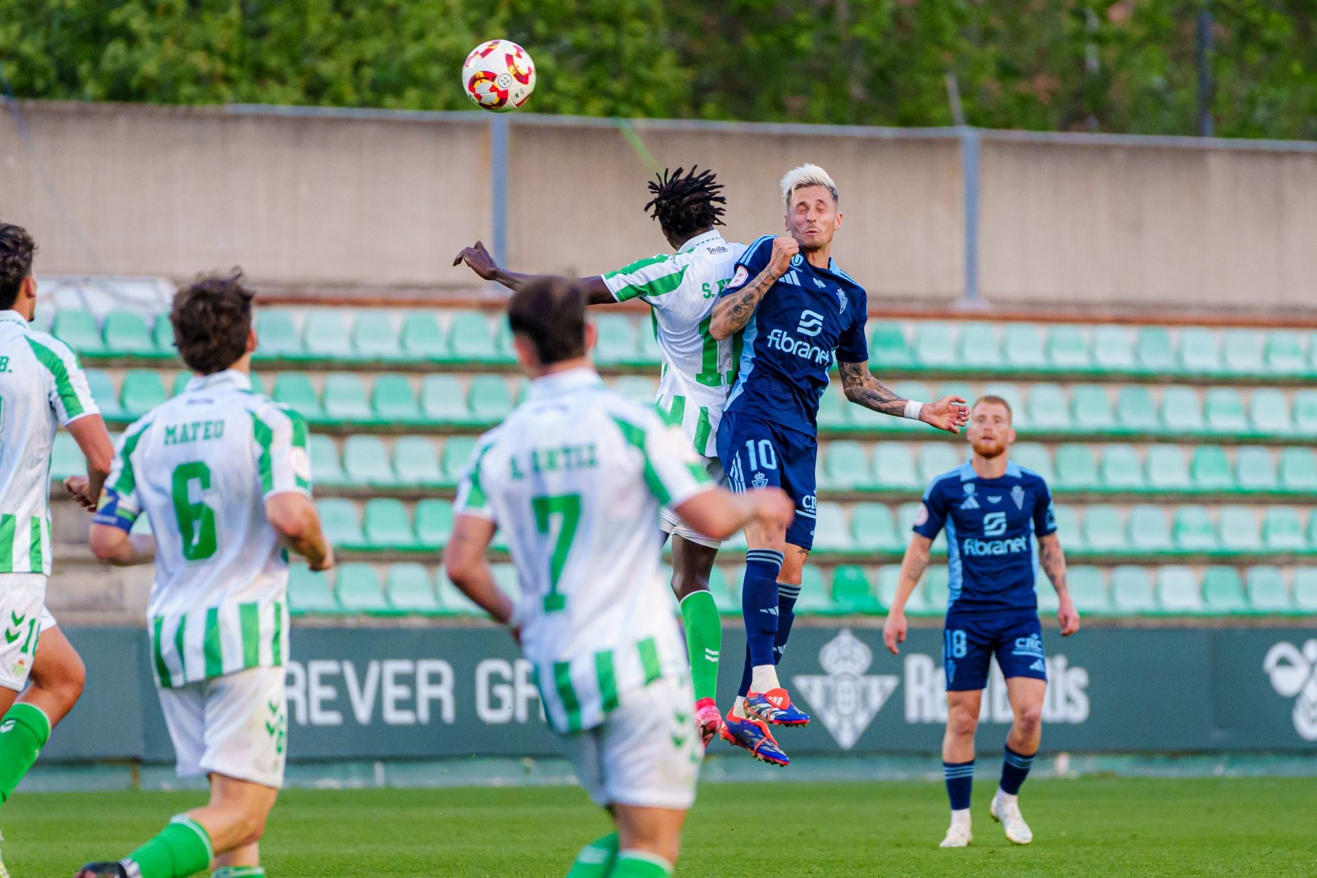 La victoria del Real Murcia frente el Betis Deportivo, en imágenes