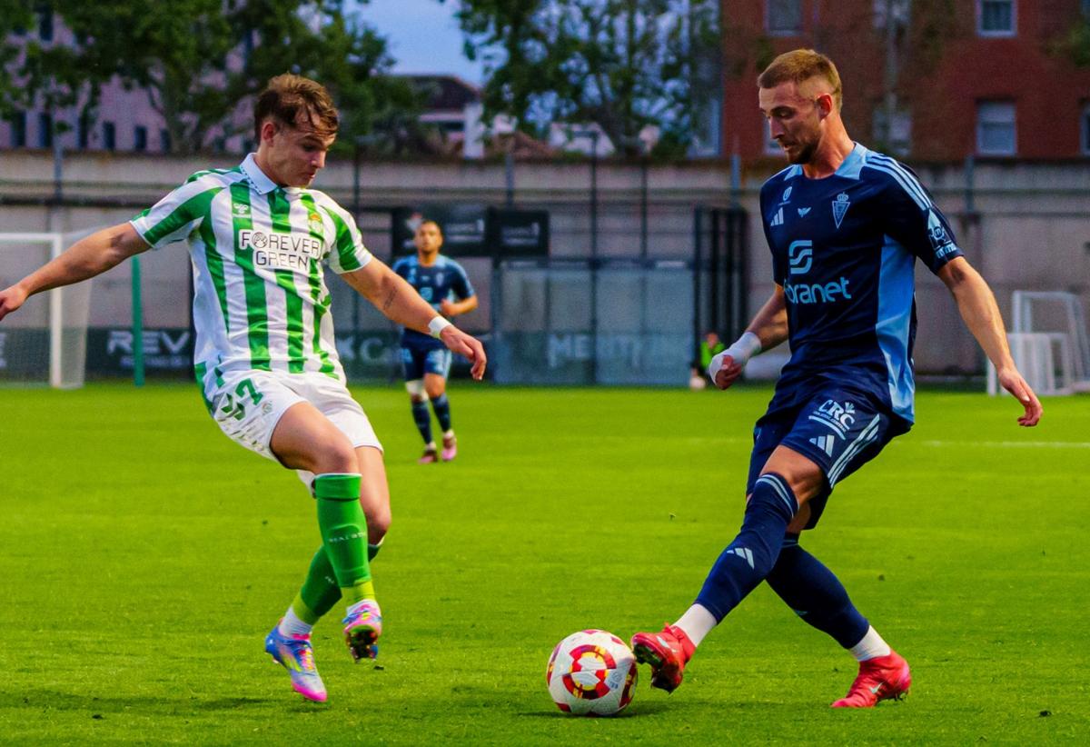 La victoria del Real Murcia frente el Betis Deportivo, en imágenes