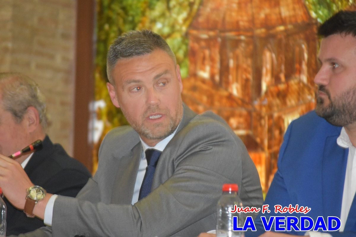 Presentación en Caravaca de la Cruz del número 20 de la revista «El Caballista»