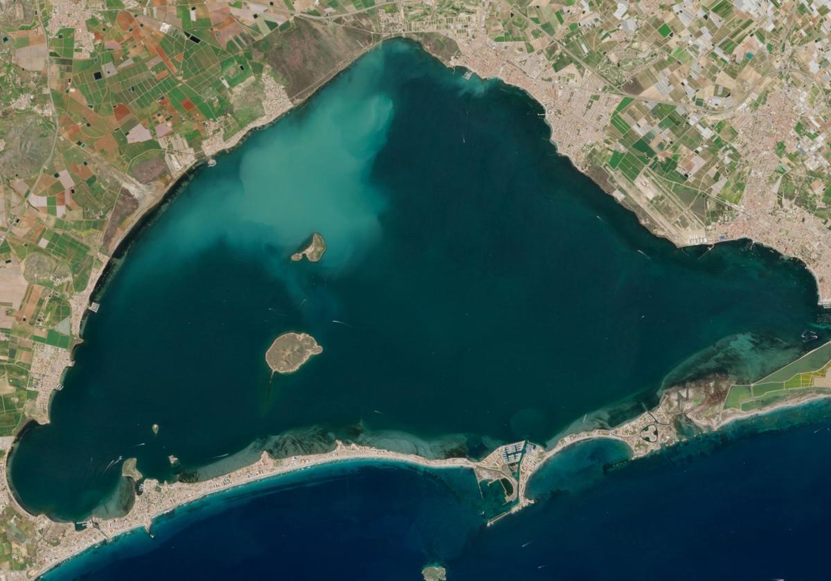 Un algoritmo vigilará el nivel de clorofila del Mar Menor a partir de imágenes de satélite