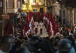 Tercio del Prendimiento, con la imagen titular de la cofradía california, el Miércoles Santo.