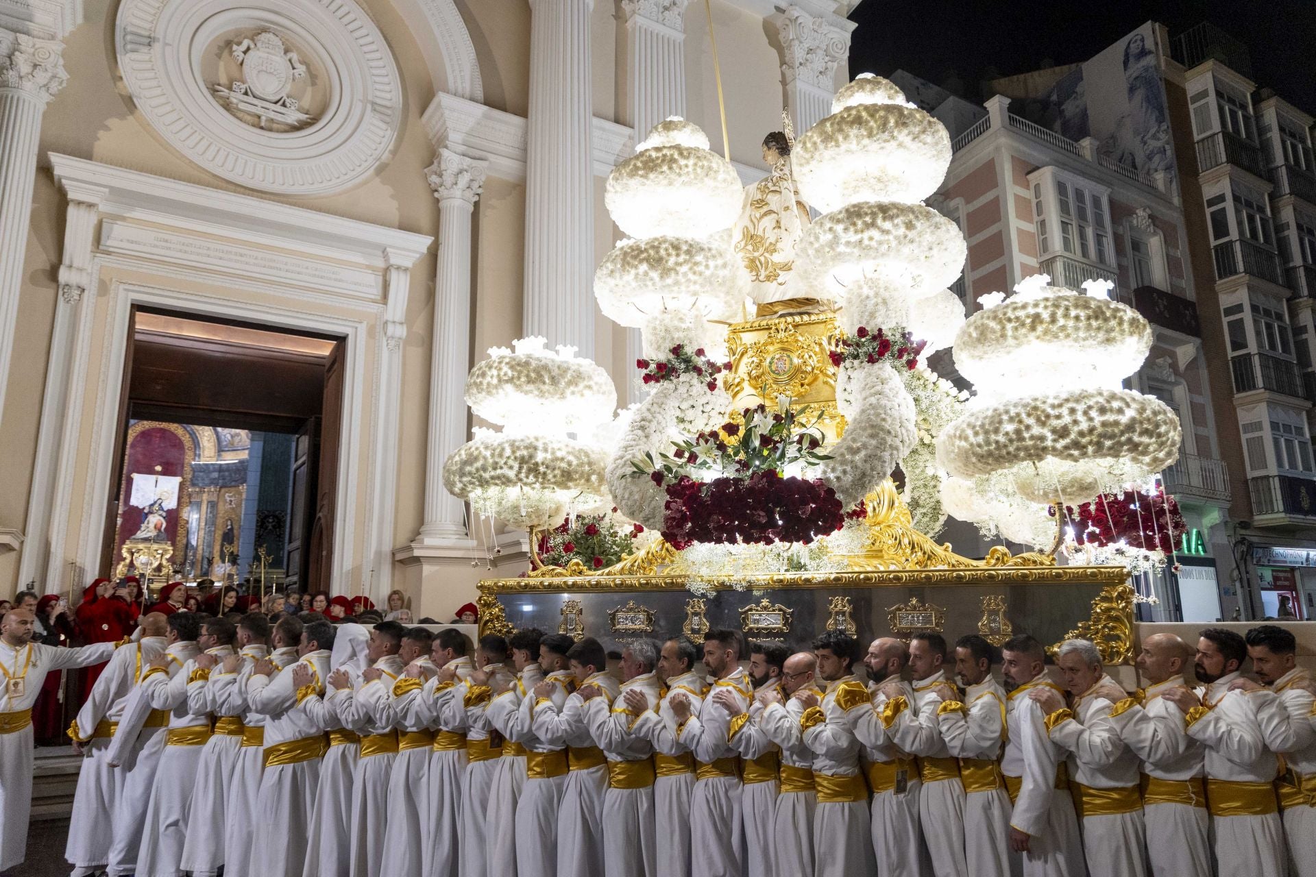Las imágenes de los traslados del Martes Santo en Cartagena