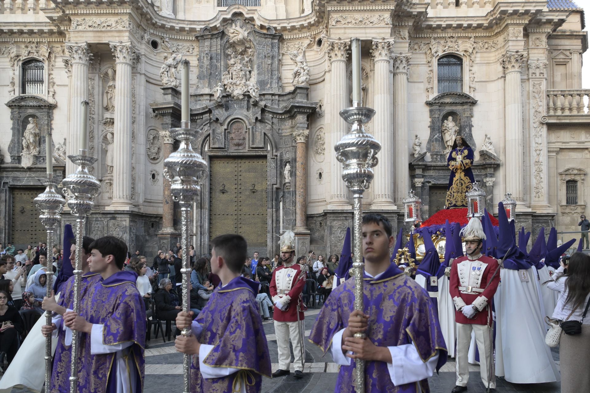 La procesión del Rescate y la Esperanza del Martes Santo en Murcia, en imágenes