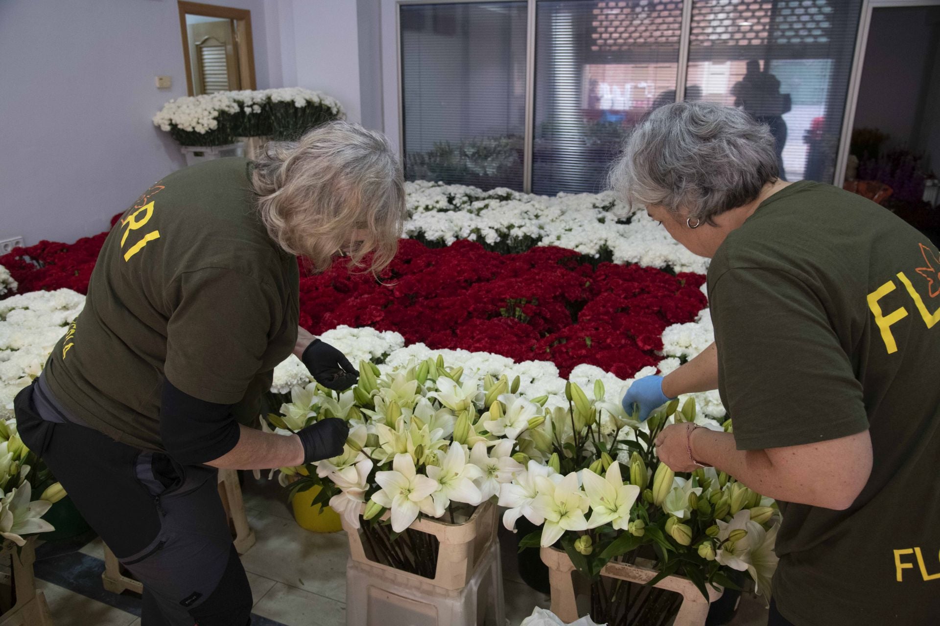 Las imágenes del Martes Santo de logística cofrade en Cartagena