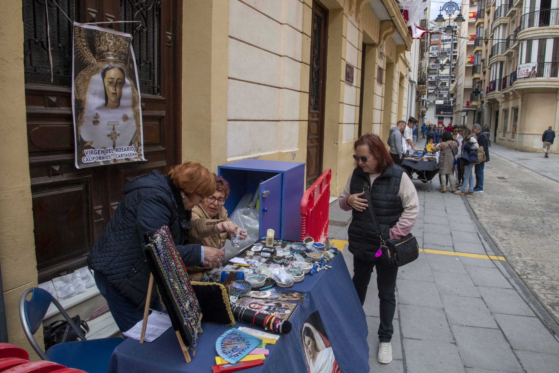 Las imágenes del Martes Santo de logística cofrade en Cartagena