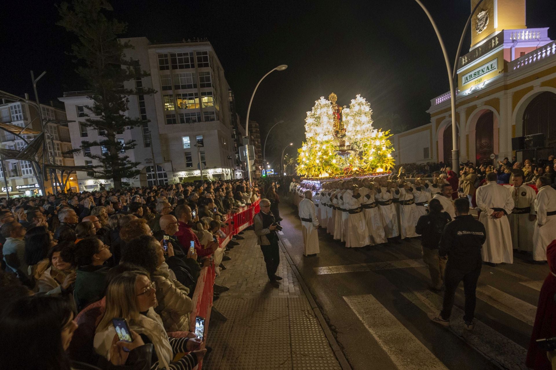 Las imágenes de los traslados del Martes Santo en Cartagena
